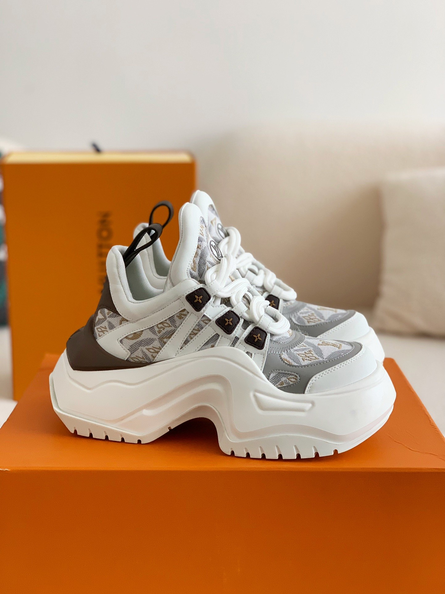 「#263」Louis Vuitton Archlight Sneaker - Image 2
