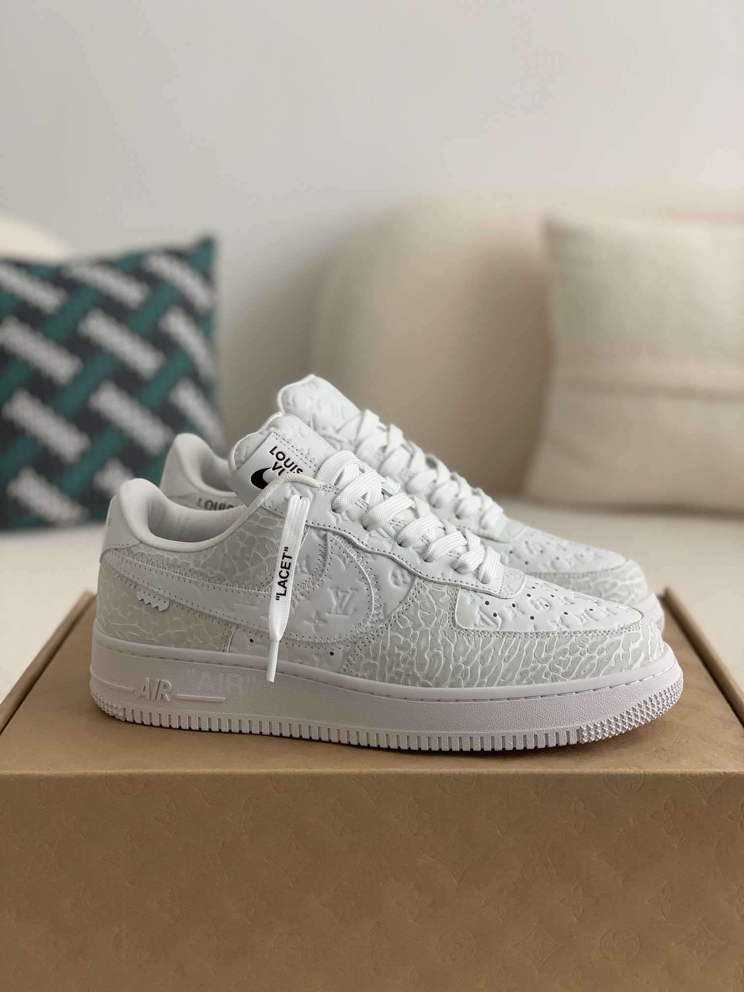「#270」LOUIS VUITTON X NIKE AIR FORCE 1 SNEAKER - Image 2