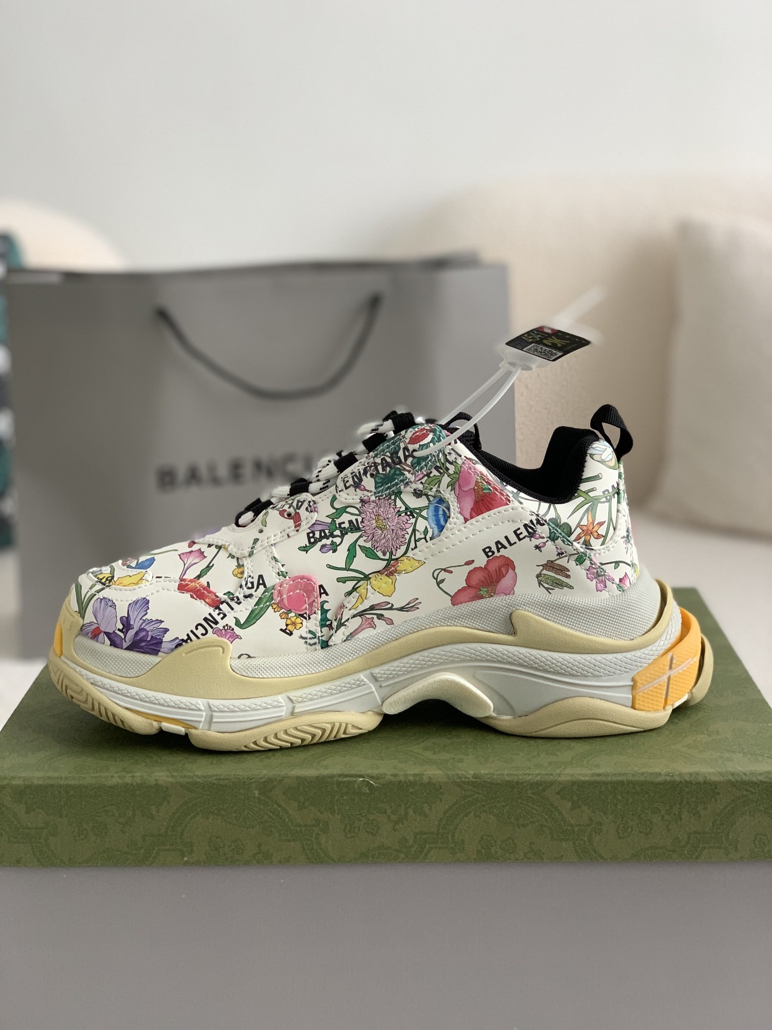 「#275」Gucci X balenciaga Triple S - Image 4
