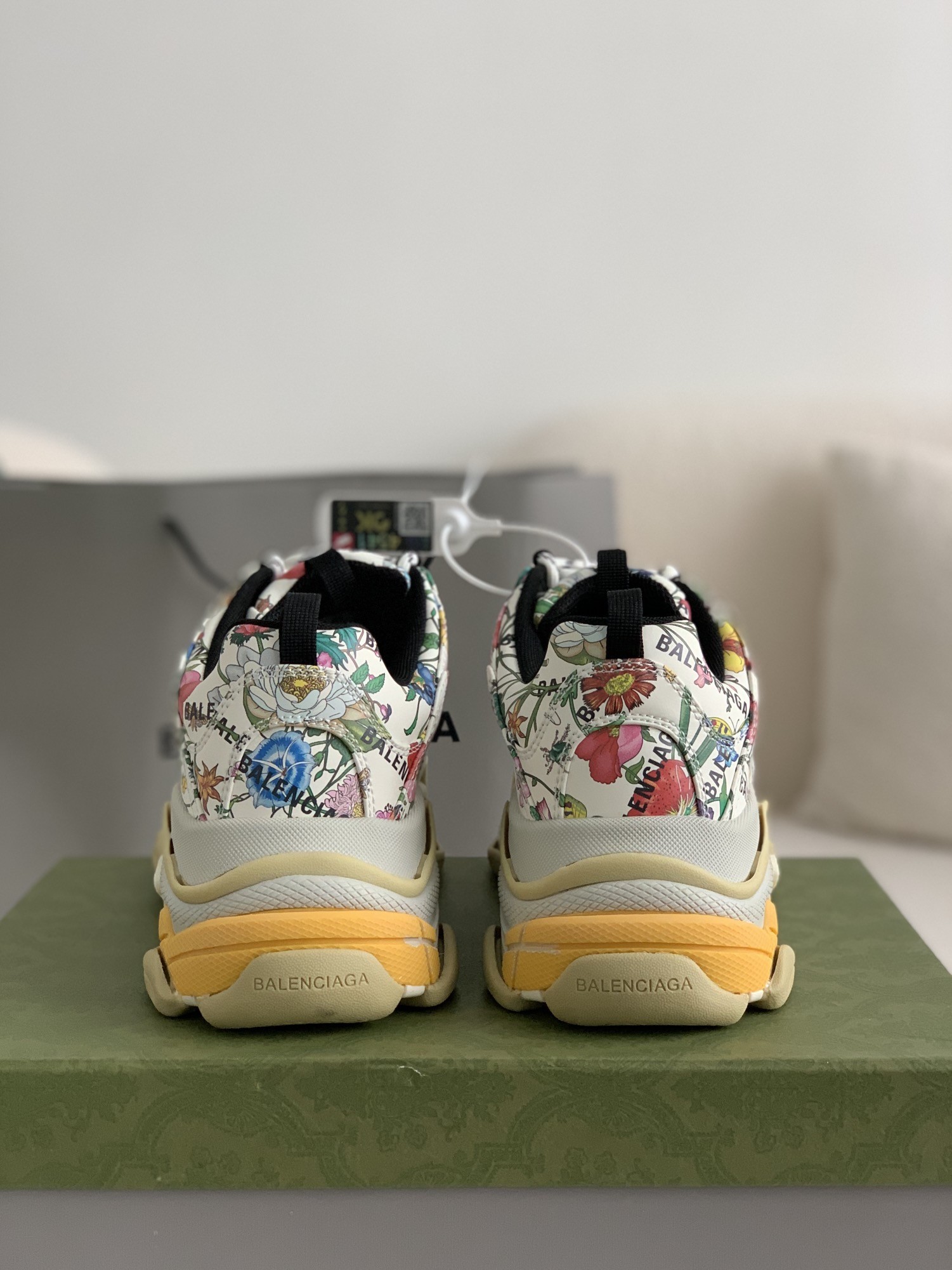 「#275」Gucci X balenciaga Triple S - Image 5