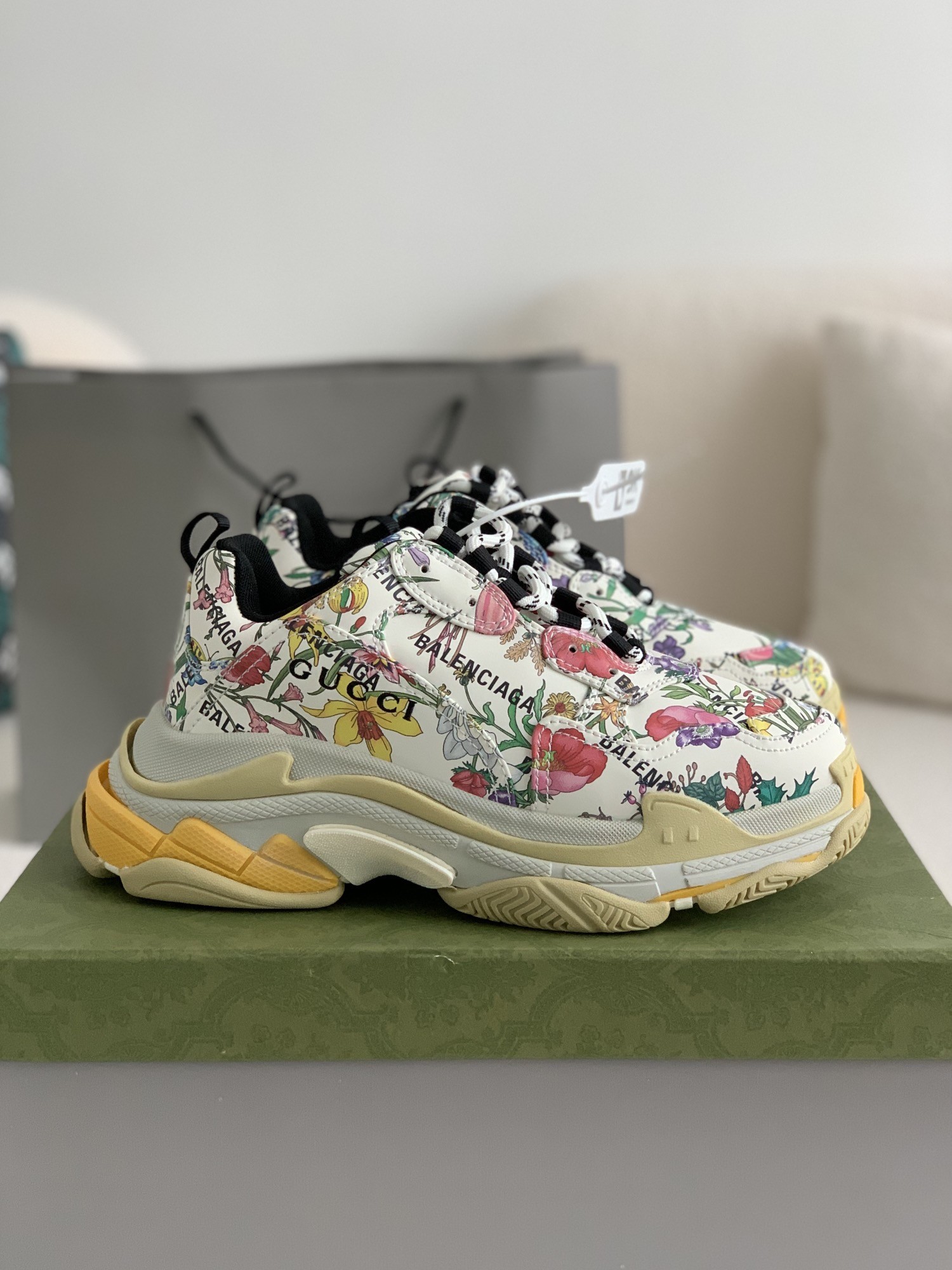 「#275」Gucci X balenciaga Triple S - Image 2