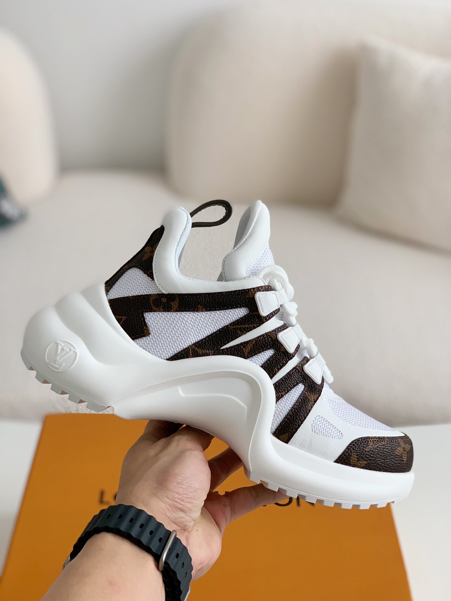 「#282」Louis Vuitton Archlight Sneaker - Image 3