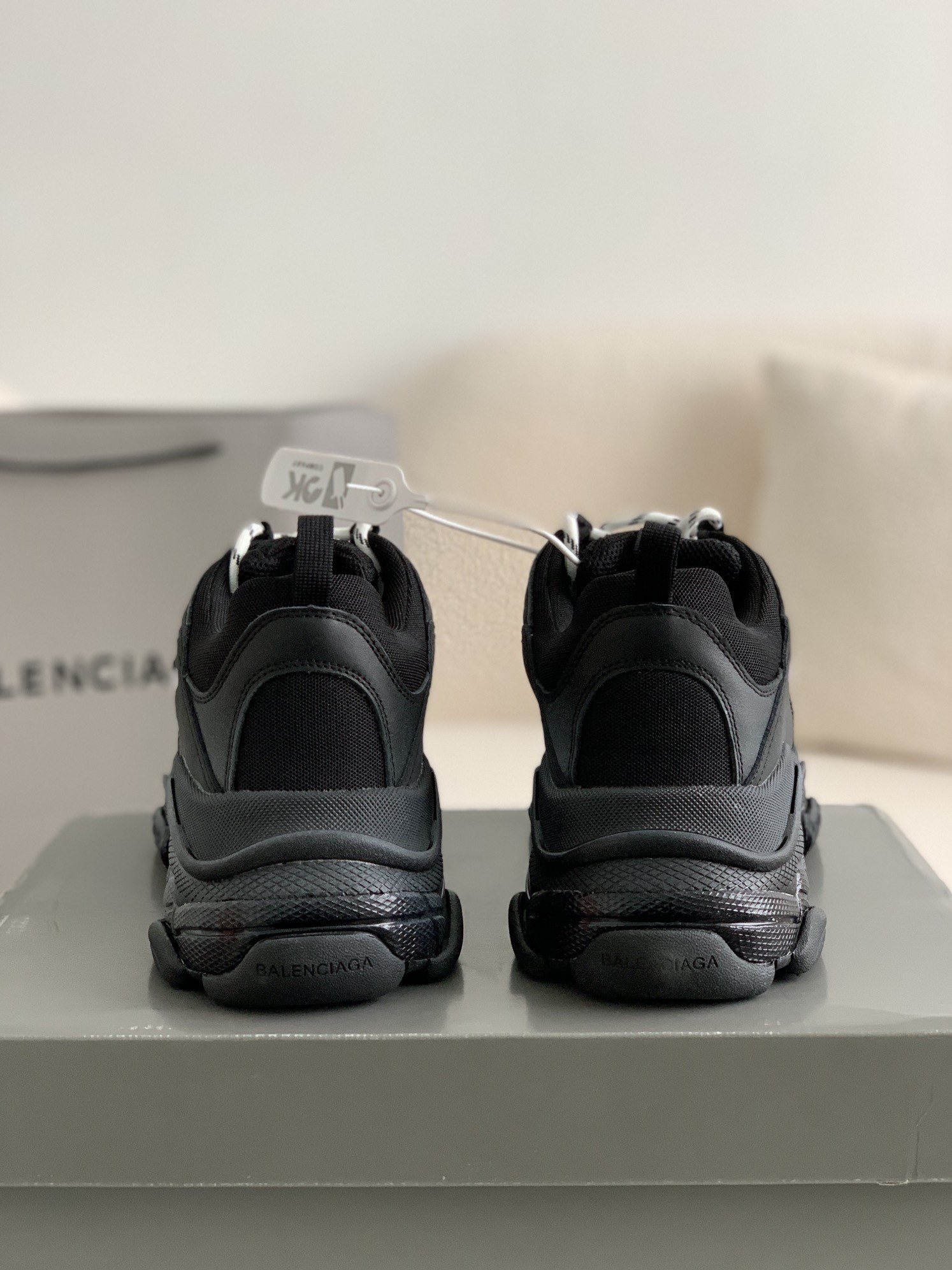 「#284」Balenciaga sneakers - Image 5
