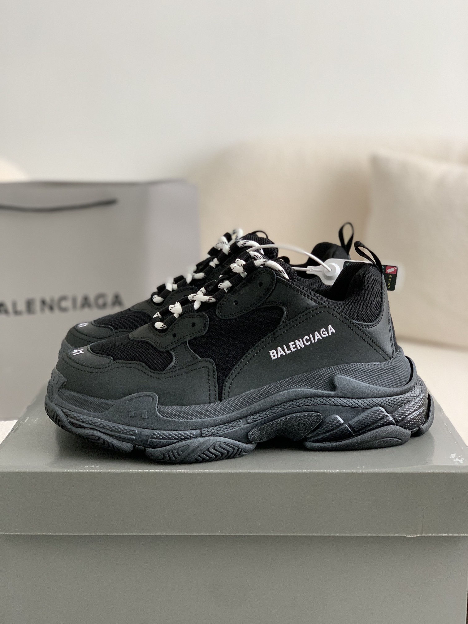 「#284」Balenciaga sneakers