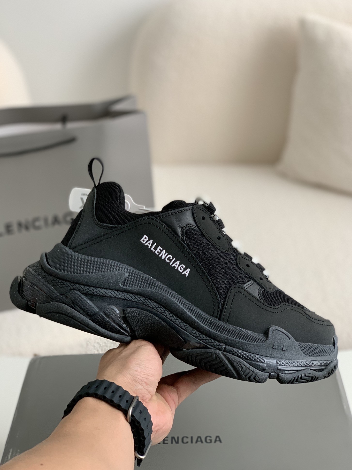 「#284」Balenciaga sneakers - Image 3