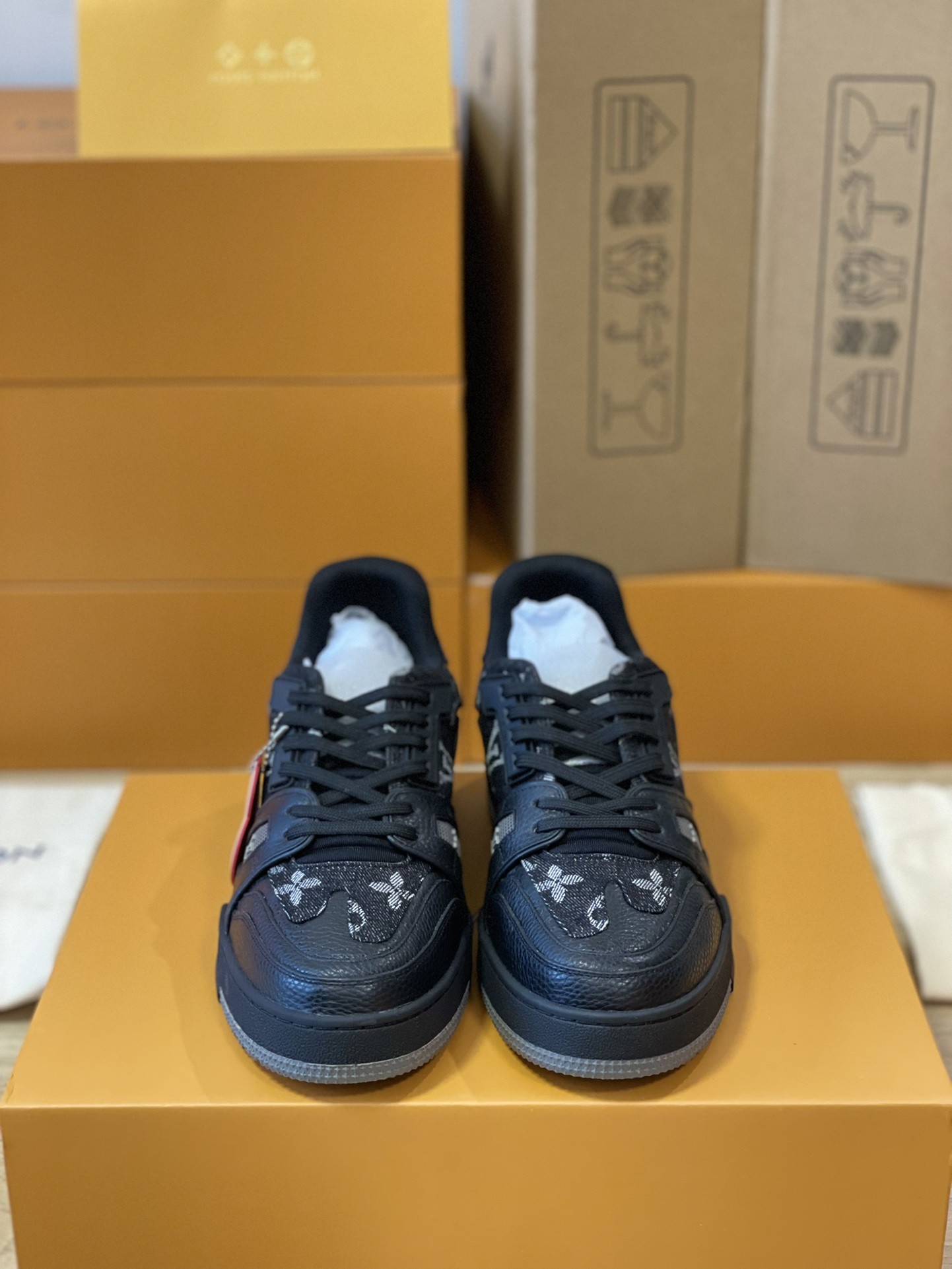 「#191」LOUIS VUITTON TRAINER 1A9IQ5 Sneaker - Image 4