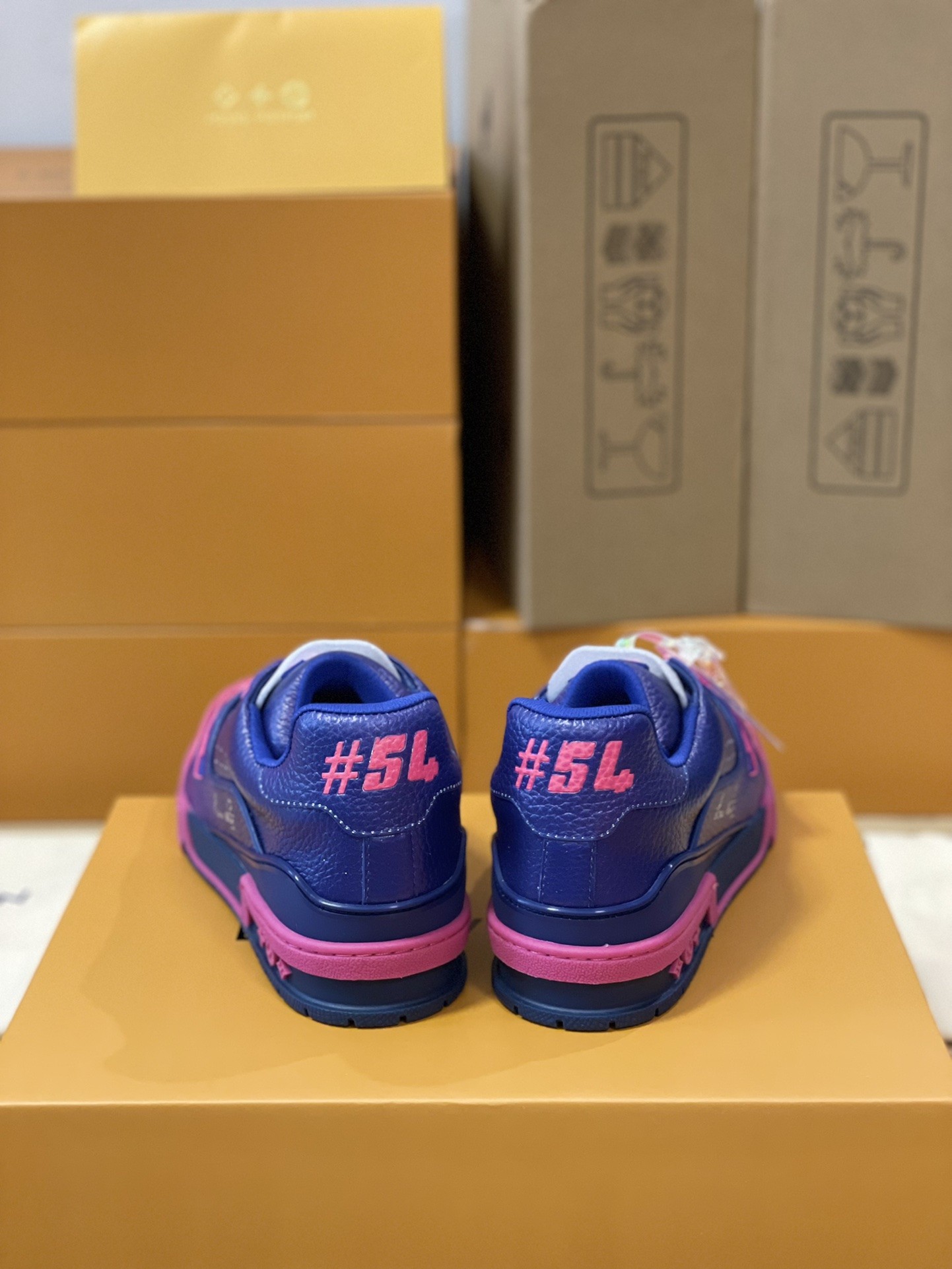 「#197」LOUIS VUITTON TRAINER MS0119 Sneakers - Image 5