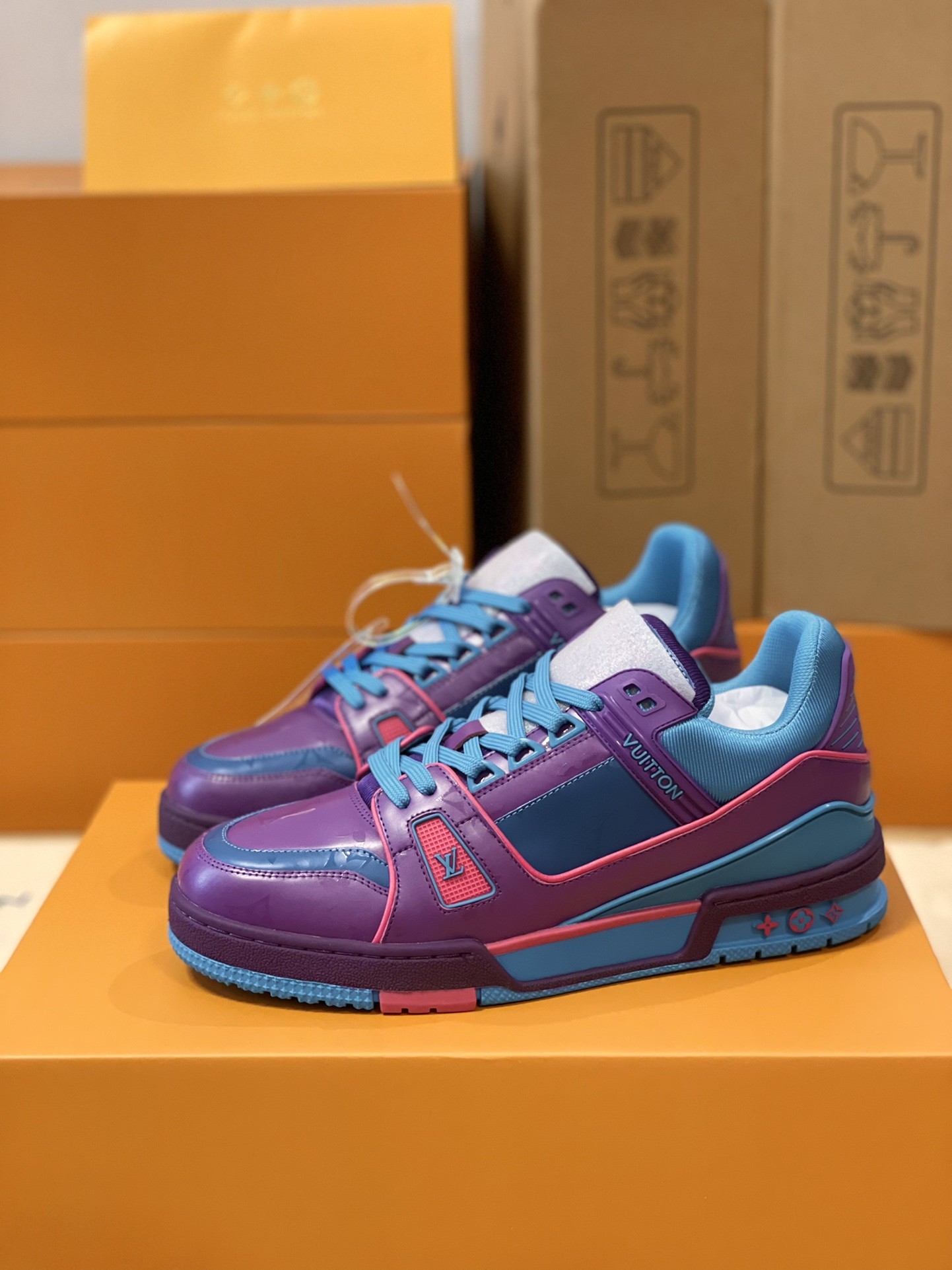 「#203」LOUIS VUITTON TRAINER 1A9JQJ Sneaker