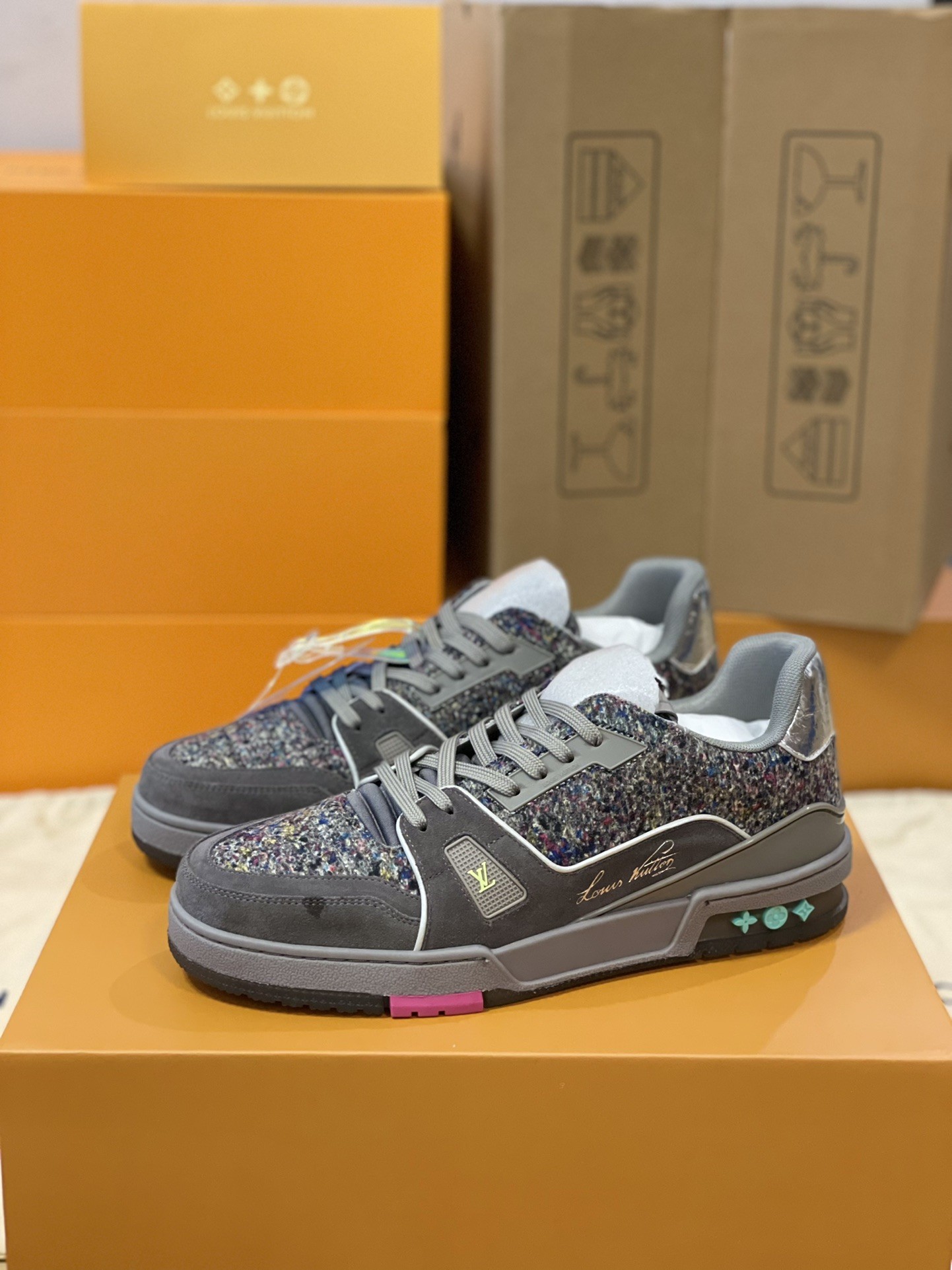 「#207」LOUIS VUITTON TRAINER 1A998B Sneaker