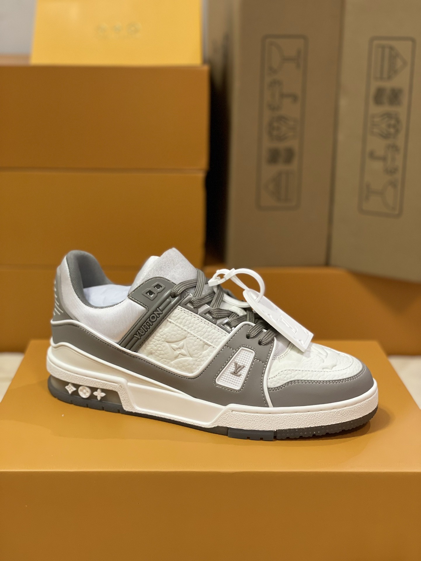 「#208」LOUIS VUITTON TRAINER 1A8KB8 Sneaker - Image 3