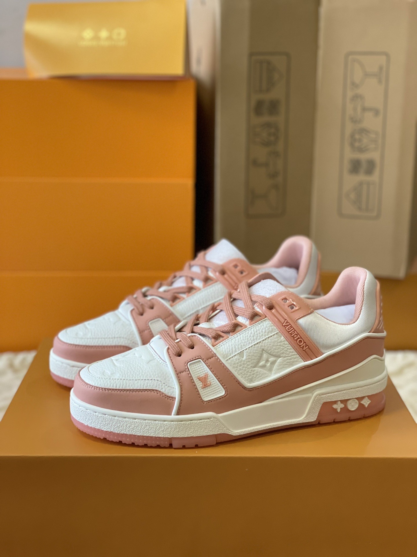 「#210」LOUIS VUITTON TRAINER 1A8KB8 Sneaker