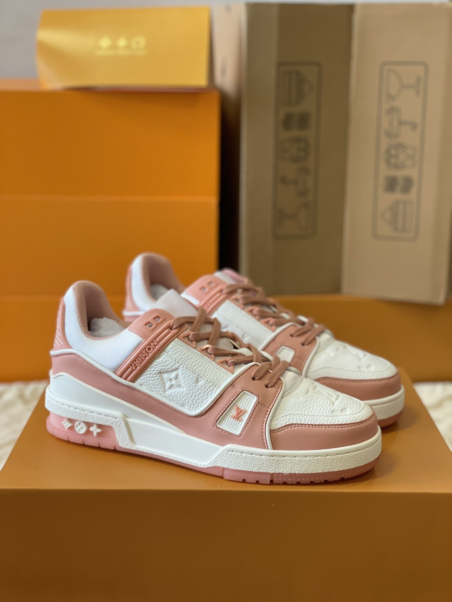 「#210」LOUIS VUITTON TRAINER 1A8KB8 Sneaker - Image 2