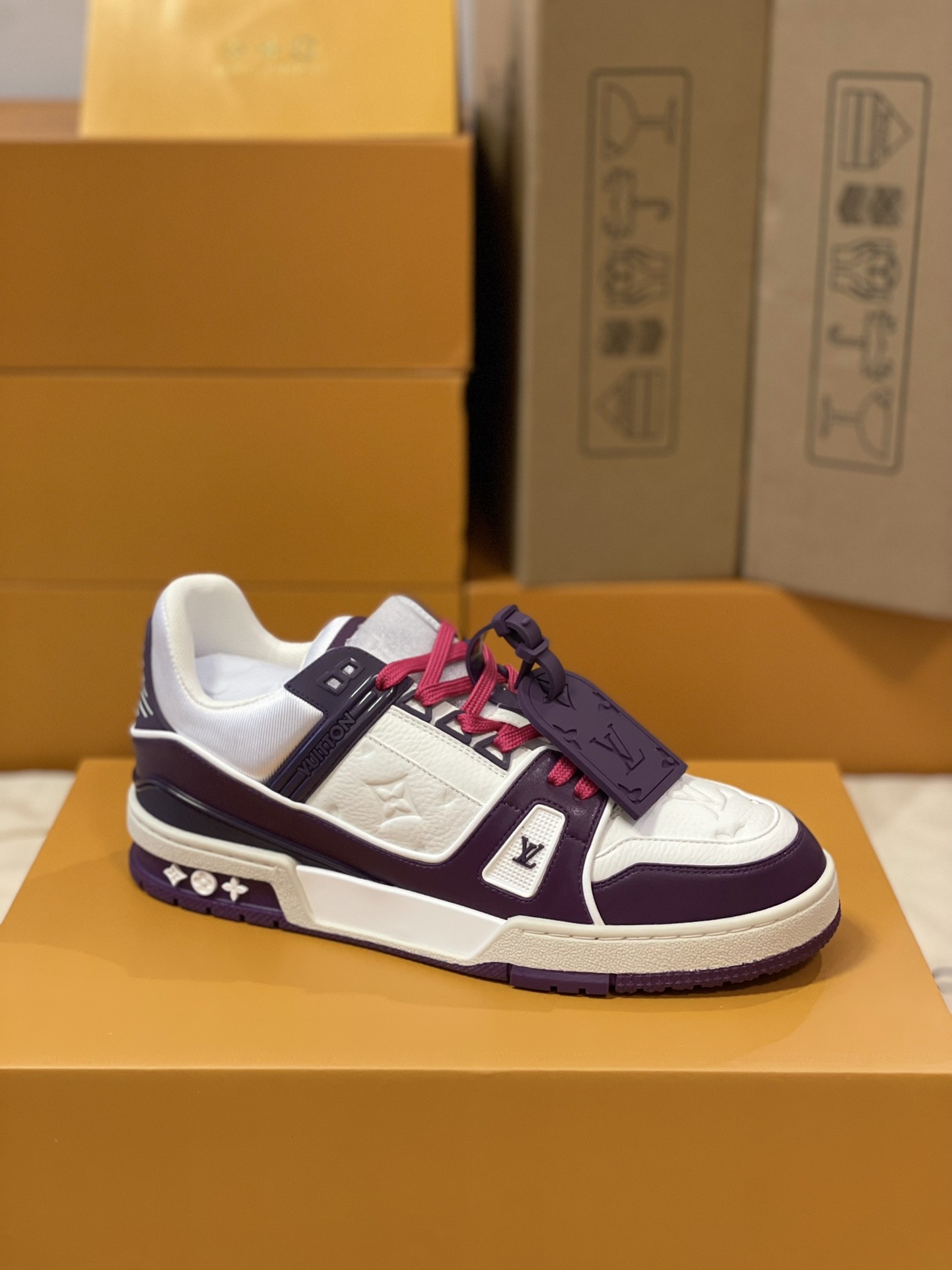 「#215」LOUIS VUITTON TRAINER 1A5Q1C Sneaker - Image 3