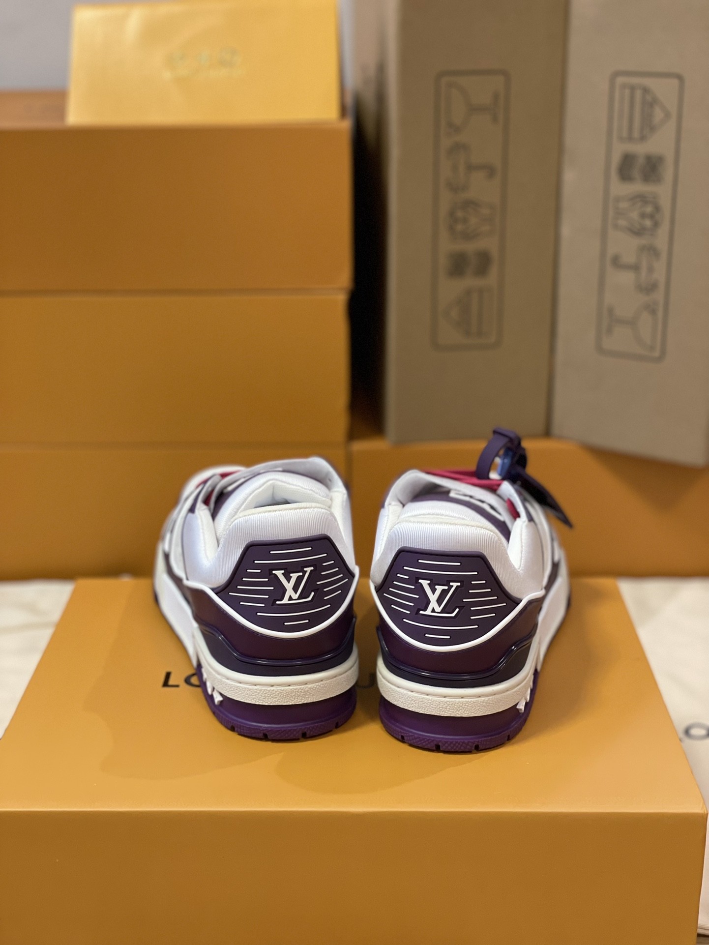 「#215」LOUIS VUITTON TRAINER 1A5Q1C Sneaker - Image 5