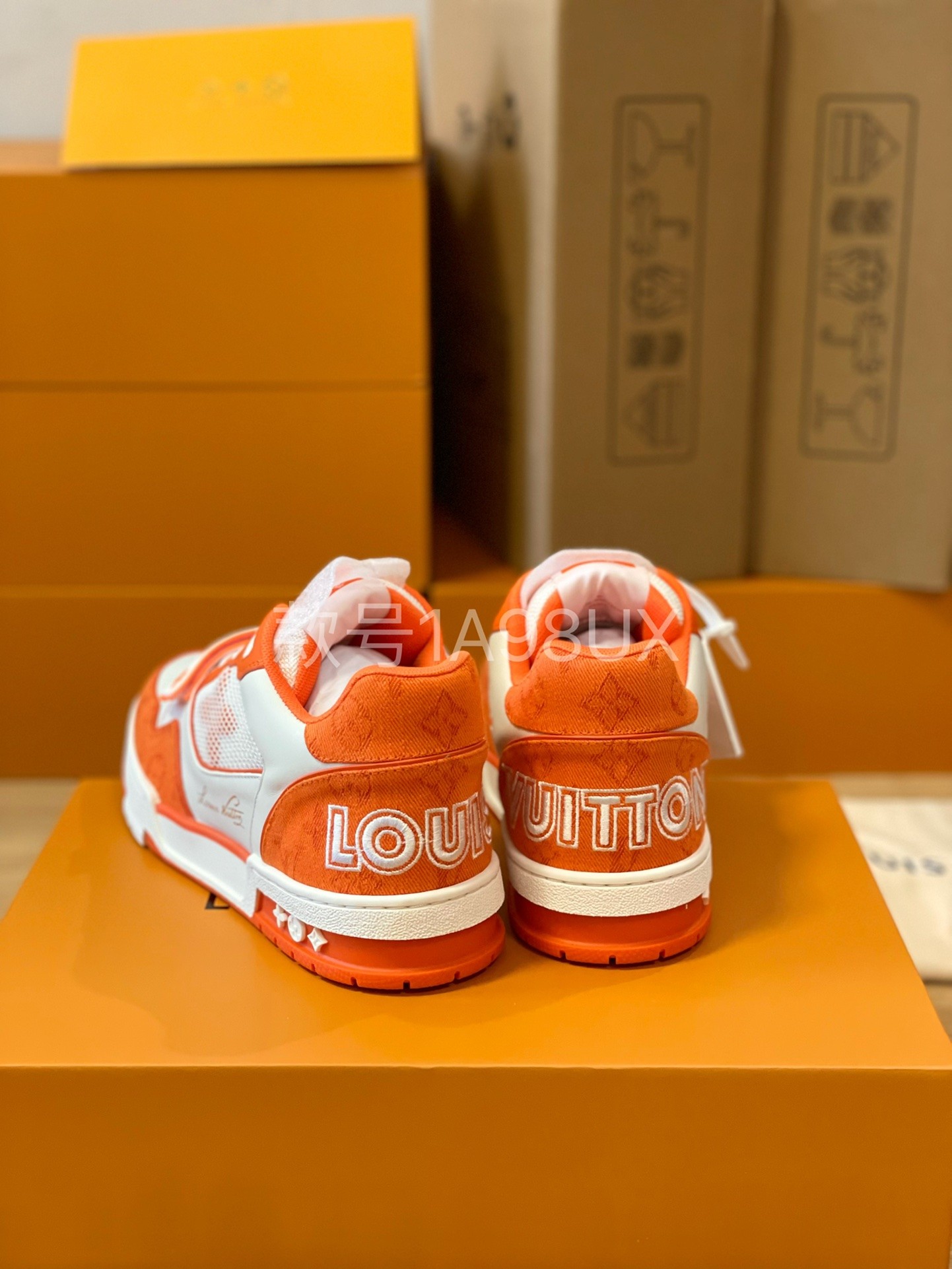 「#222」LOUIS VUITTON TRAINER 1A8FN8 Sneaker - Image 4