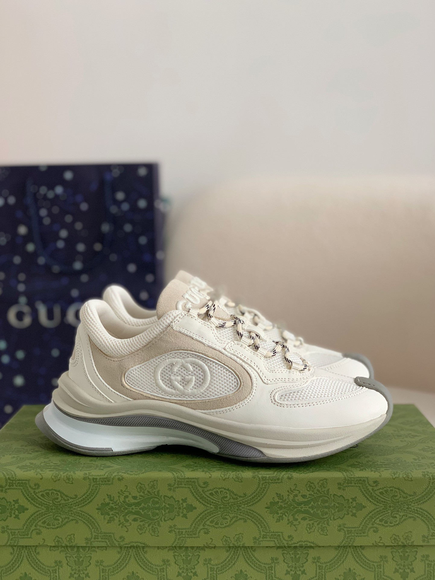 「#356」Gucci Run Series Sneakers - Image 2