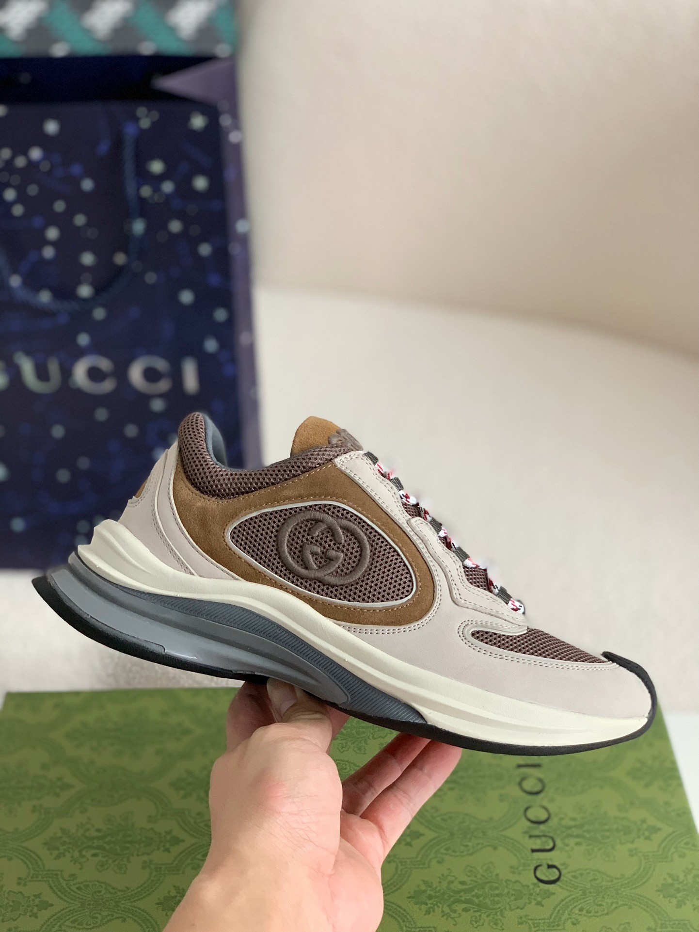 「#357」Gucci Run Series Sneakers - Image 3