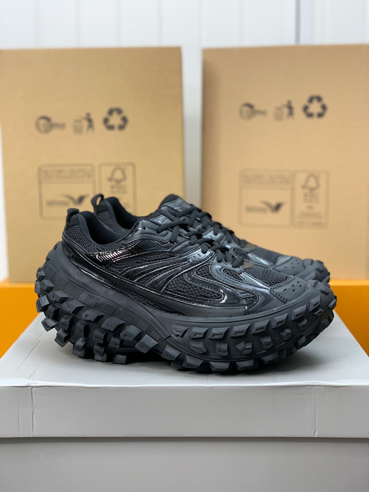 「#318」Balenciaga sneakers - Image 2