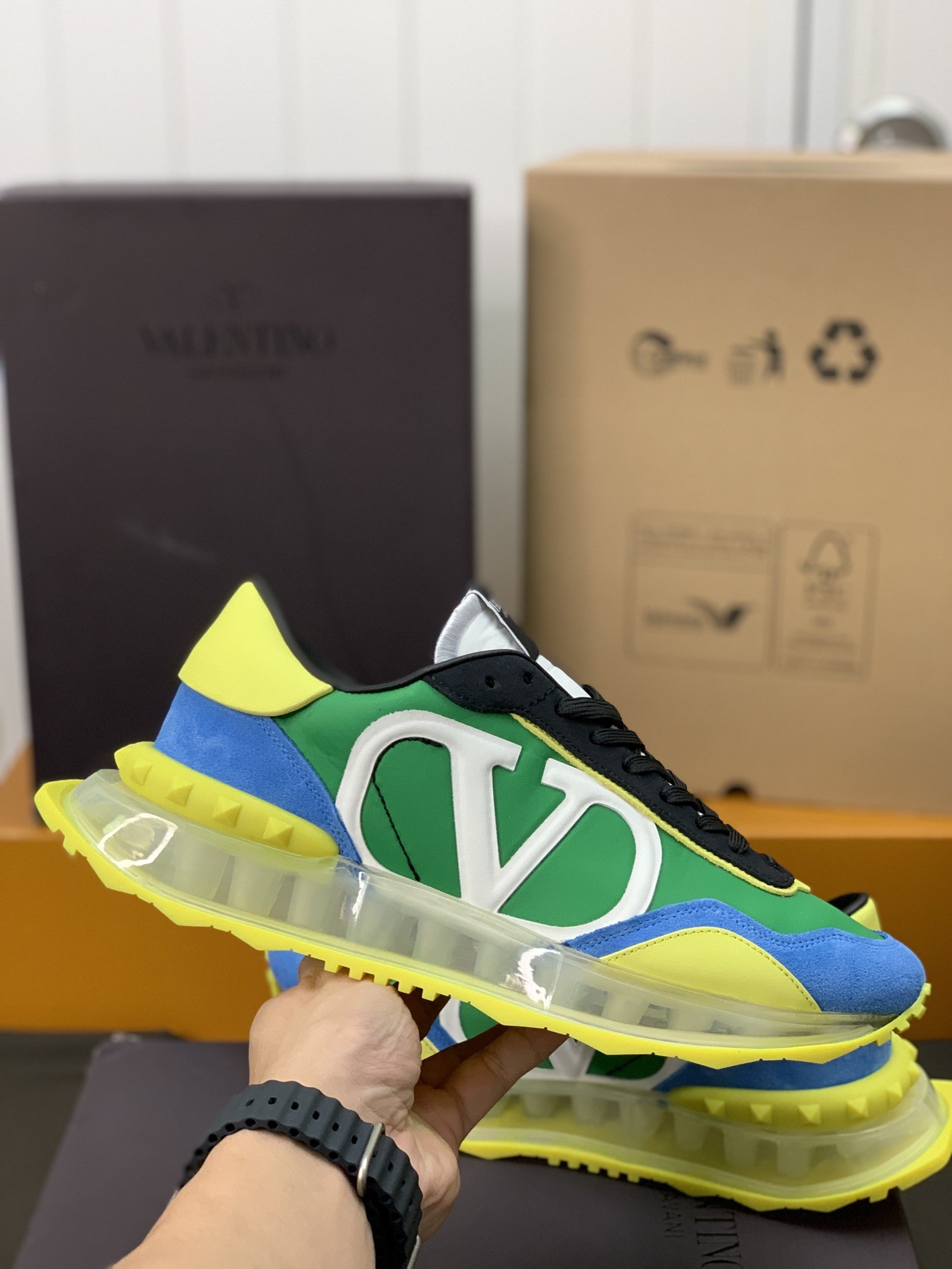 「#319」Valentino sneaker - Image 3