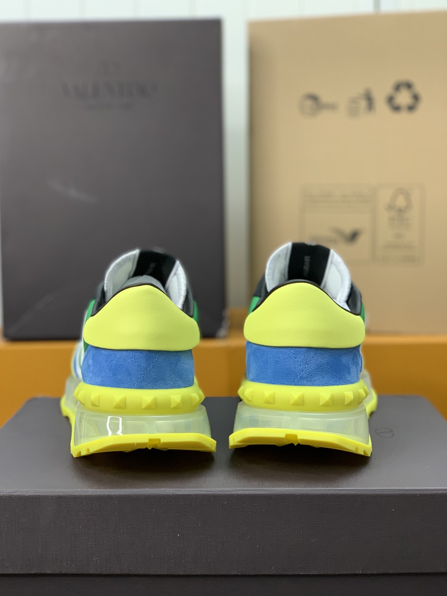 「#319」Valentino sneaker - Image 5