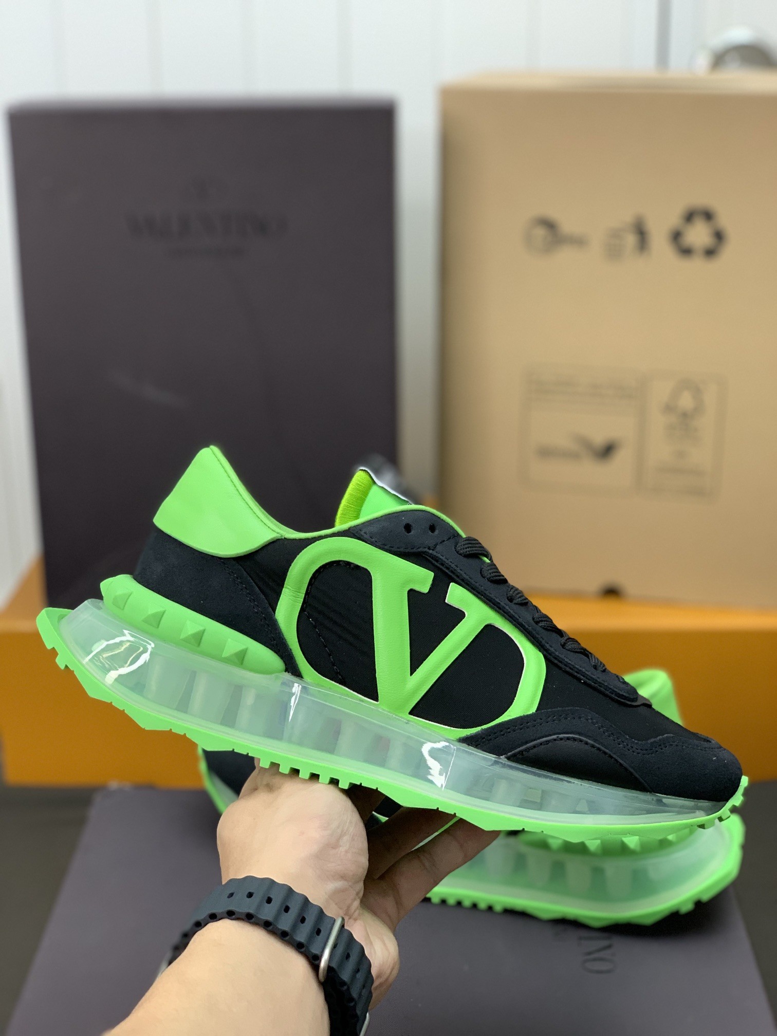 「#320」Valentino sneaker - Image 3