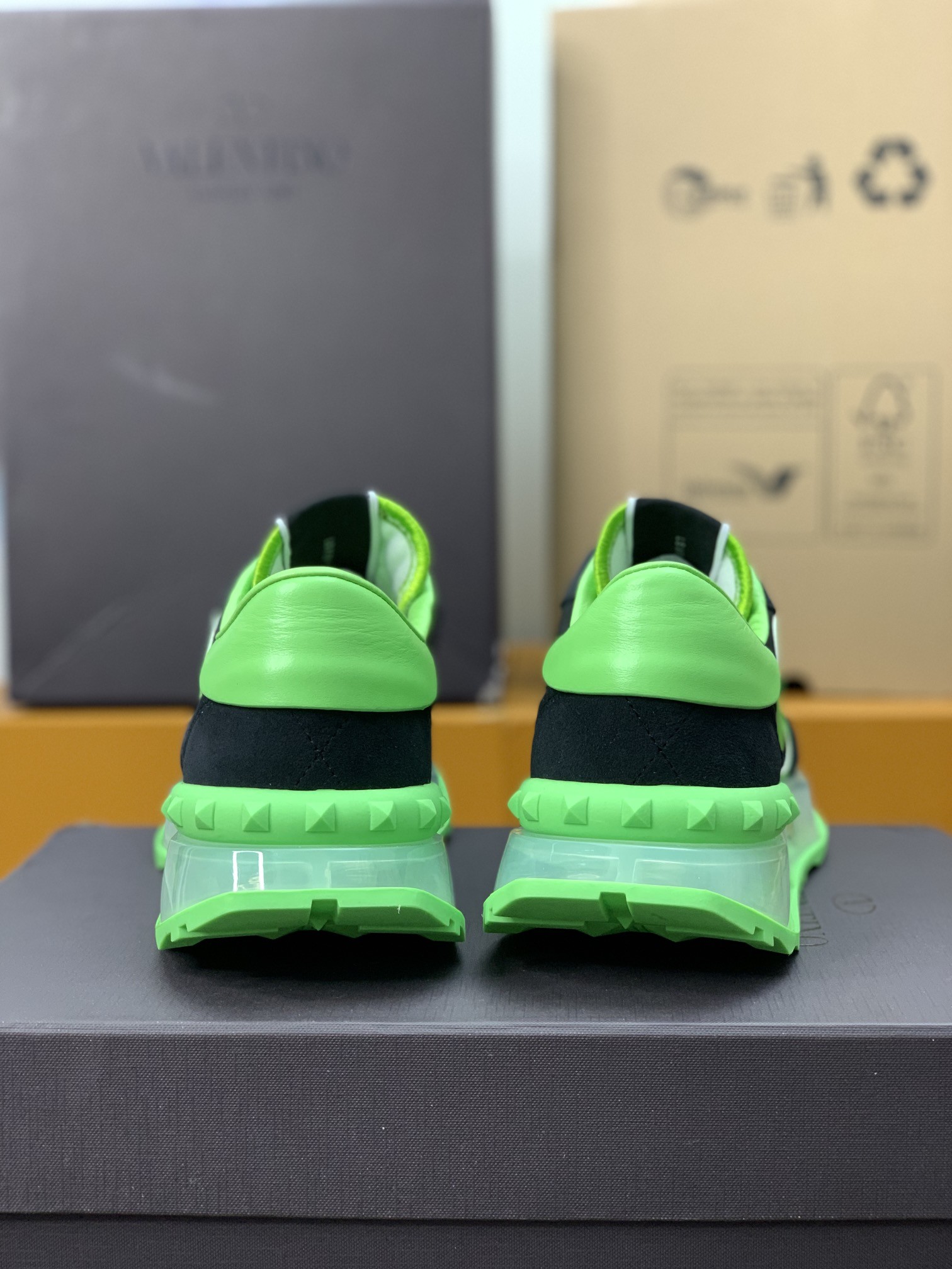「#320」Valentino sneaker - Image 5