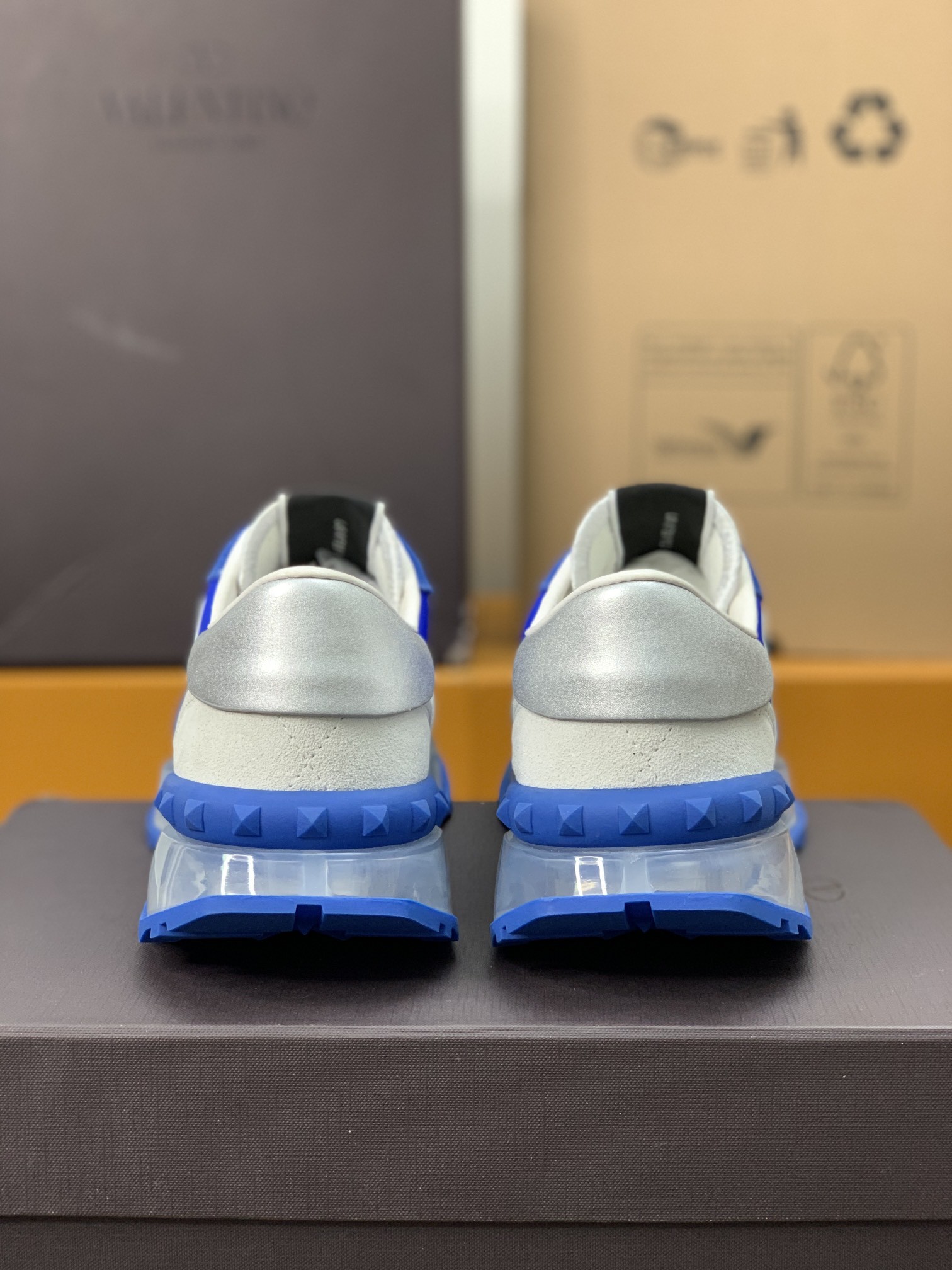 「#321」Valentino sneaker - Image 5