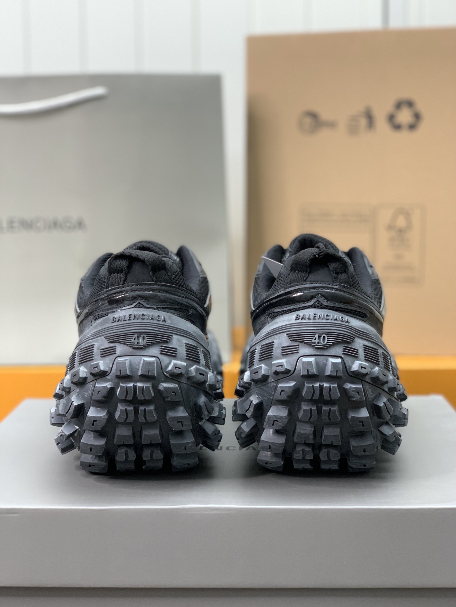 「#326」Balenciaga sneakers - Image 5