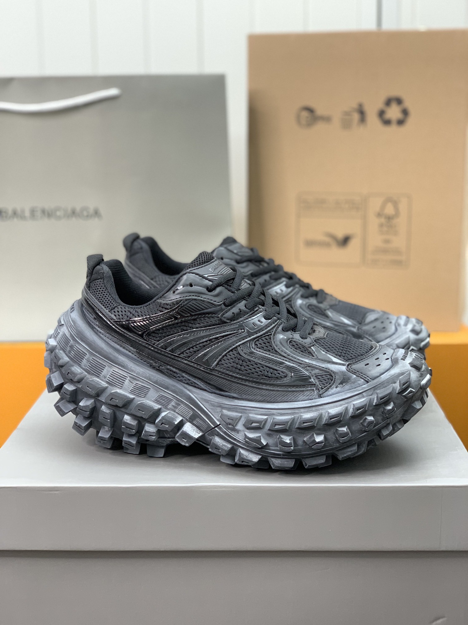 「#326」Balenciaga sneakers - Image 2
