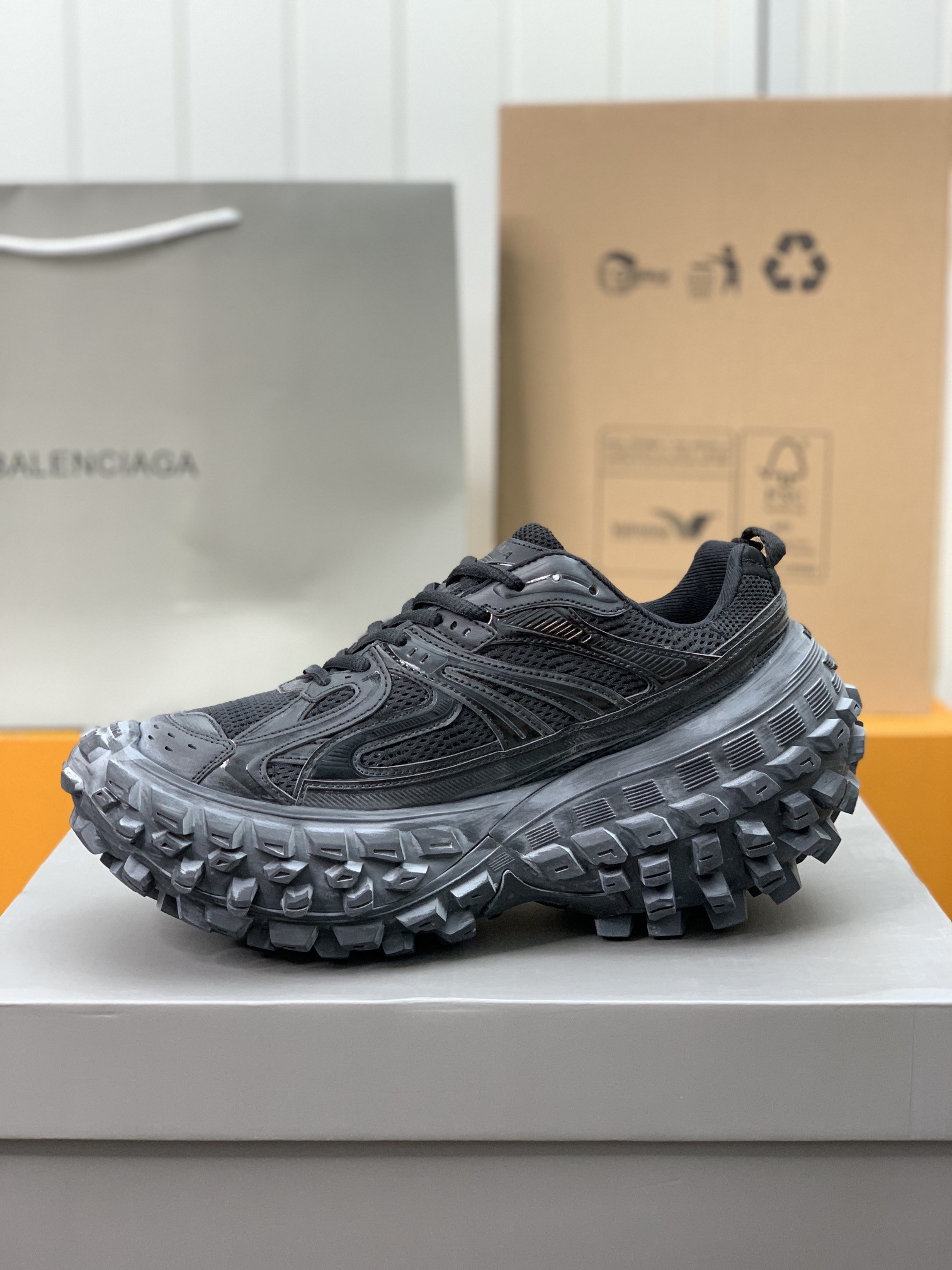 「#326」Balenciaga sneakers - Image 4