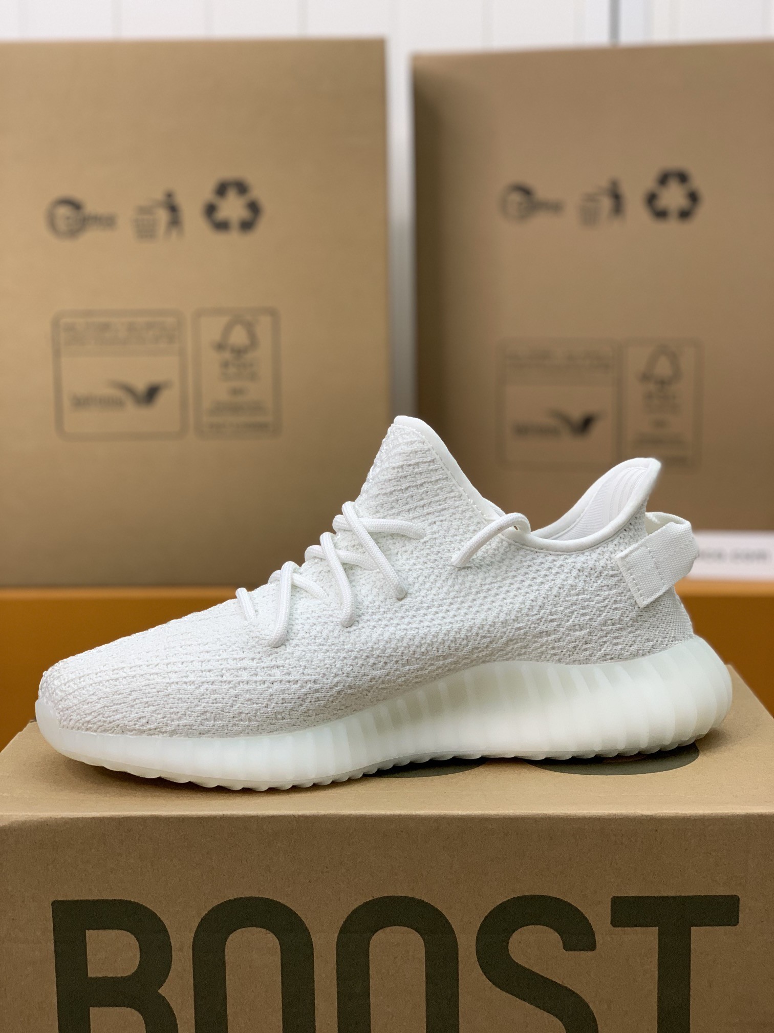 「#330」Adidas Yeezy Boost 350 Sneakers - Image 4