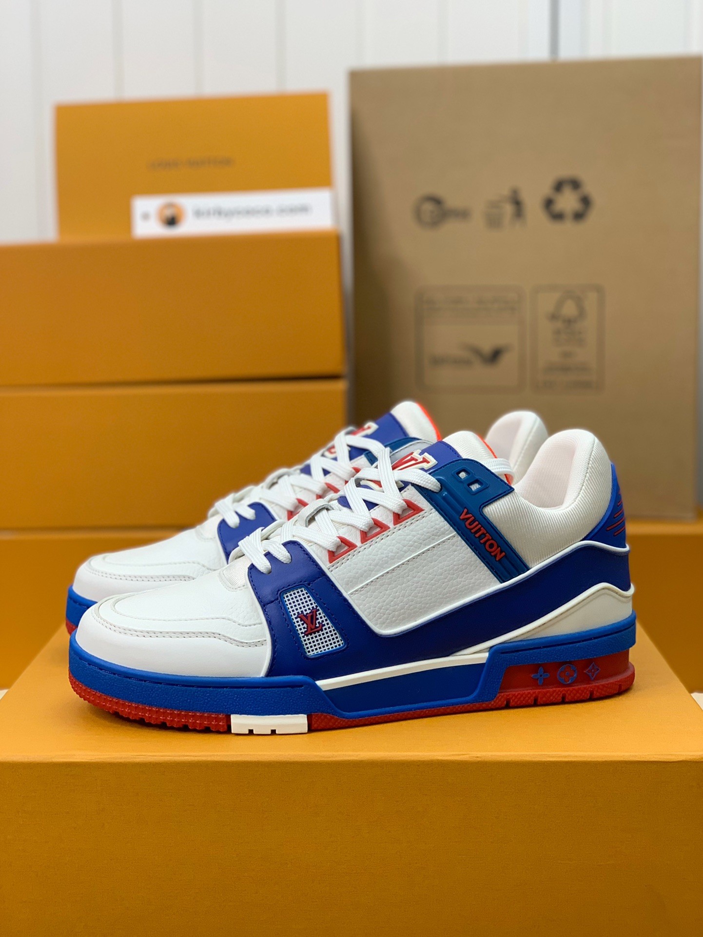 「#340」LOUIS VUITTON TRAINER Sneakers