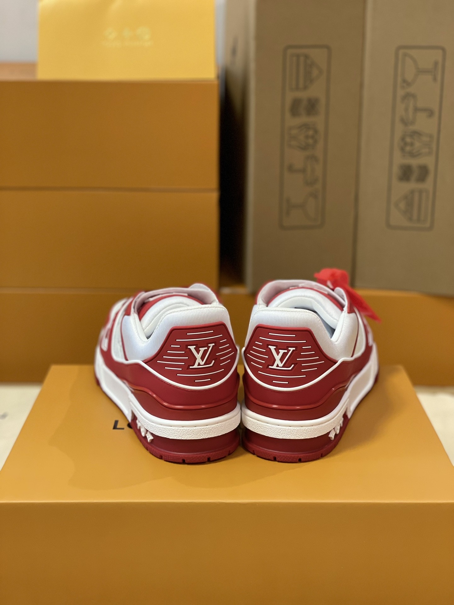 「#346」LOUIS VUITTON TRAINER Sneakers - Image 4