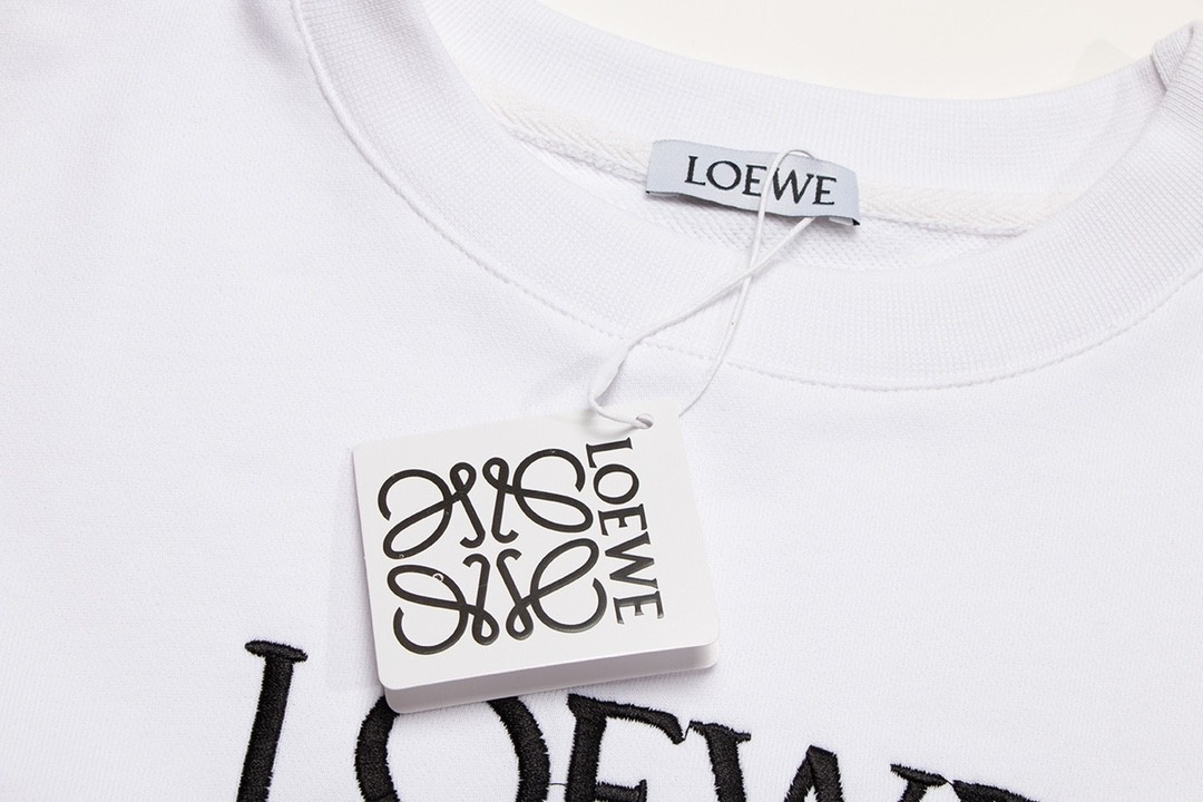 「#411」LOEE Anagram Logo Sweater - Image 3