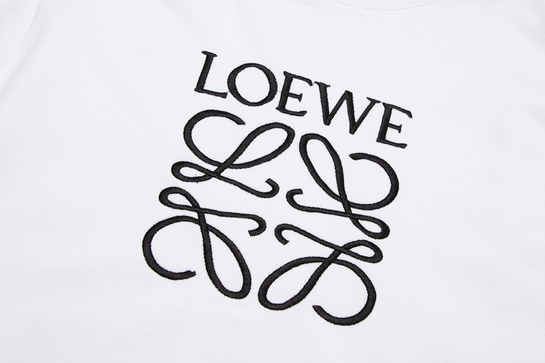 「#411」LOEE Anagram Logo Sweater - Image 4