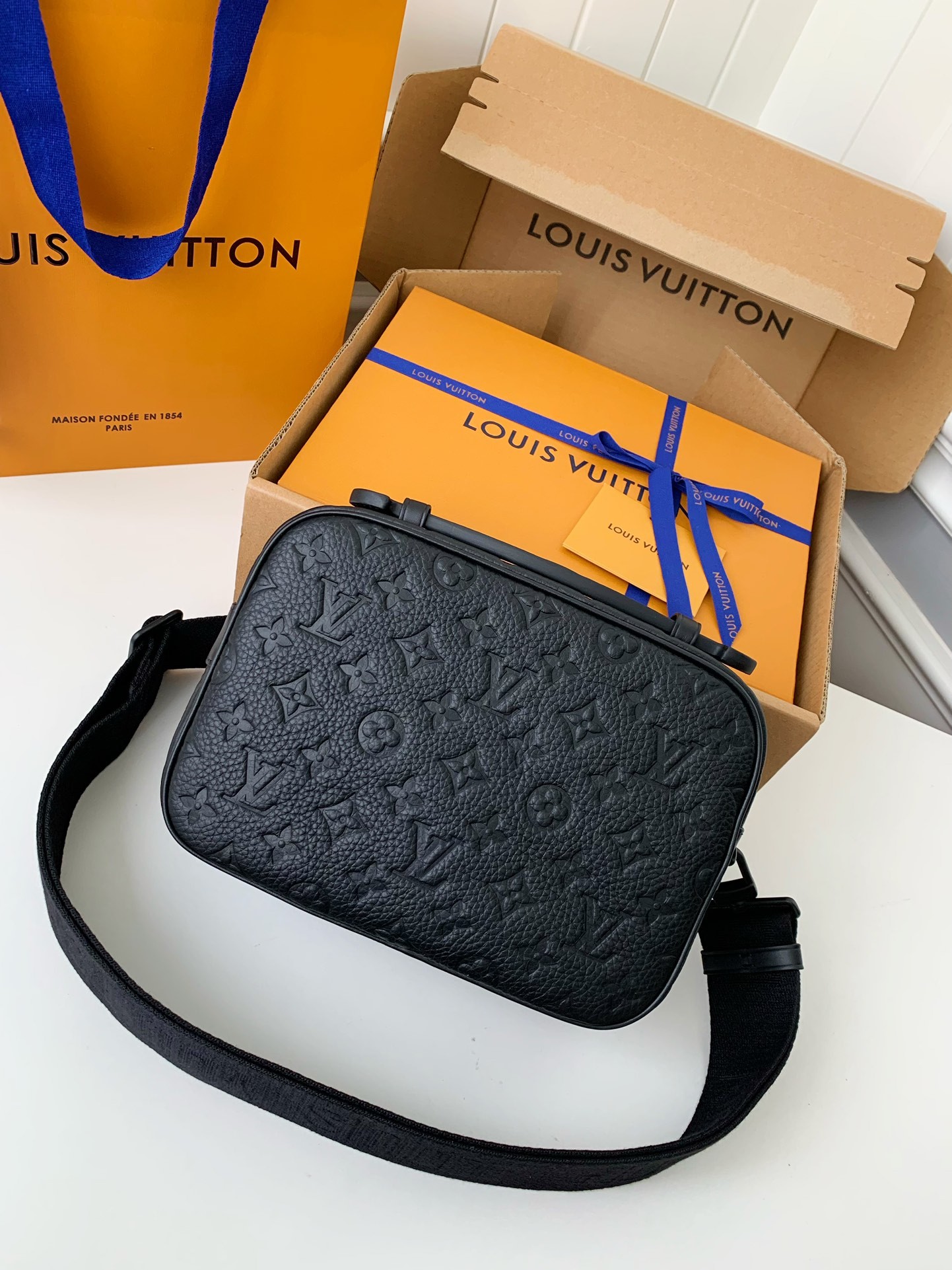 「#460」Lovis Vuitton S-Lock Messenger 22*18*8cm - Image 2
