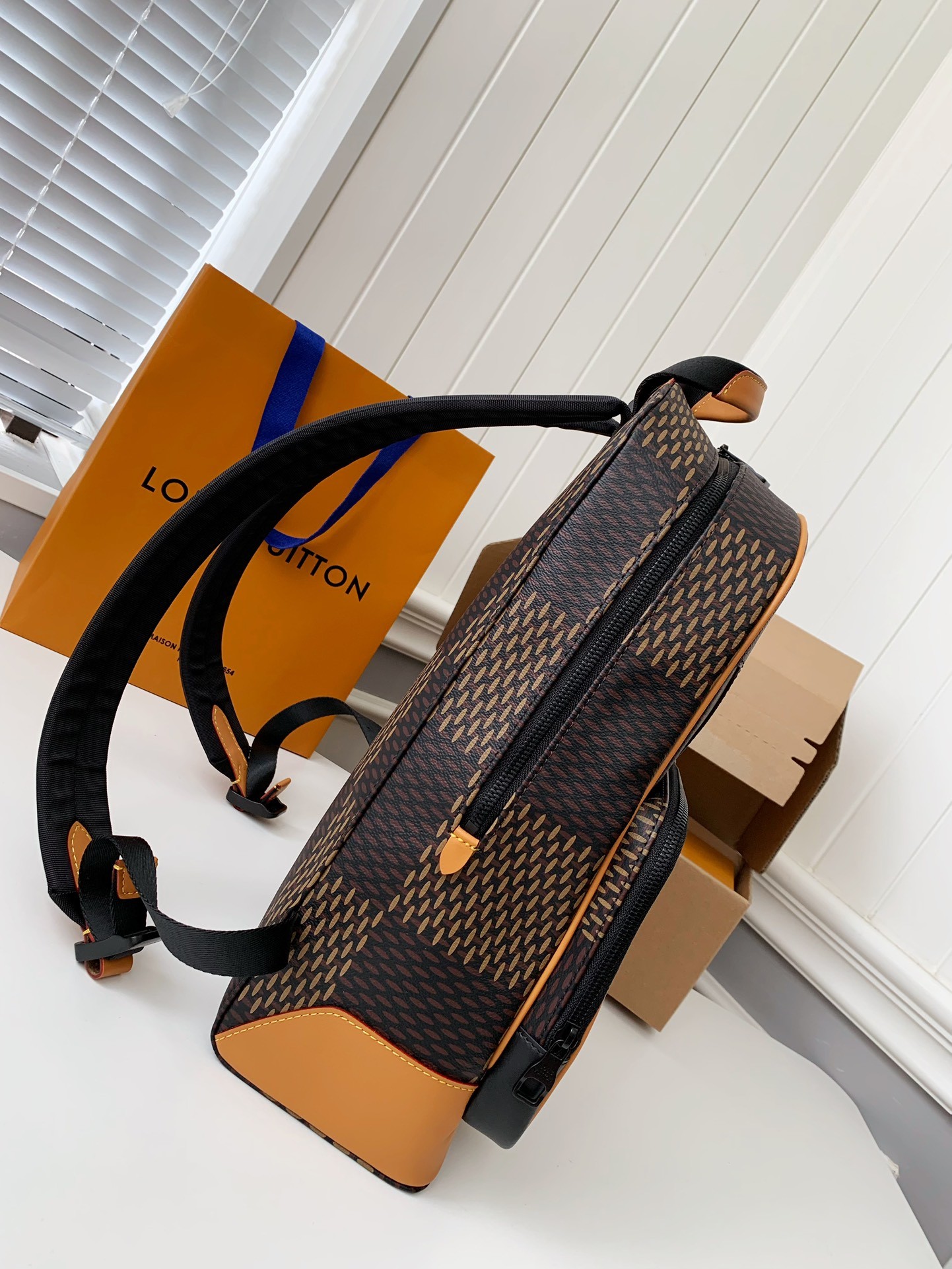 「#462」Lovis Vuitton × NIGO Campus 30*39*13cm - Image 4