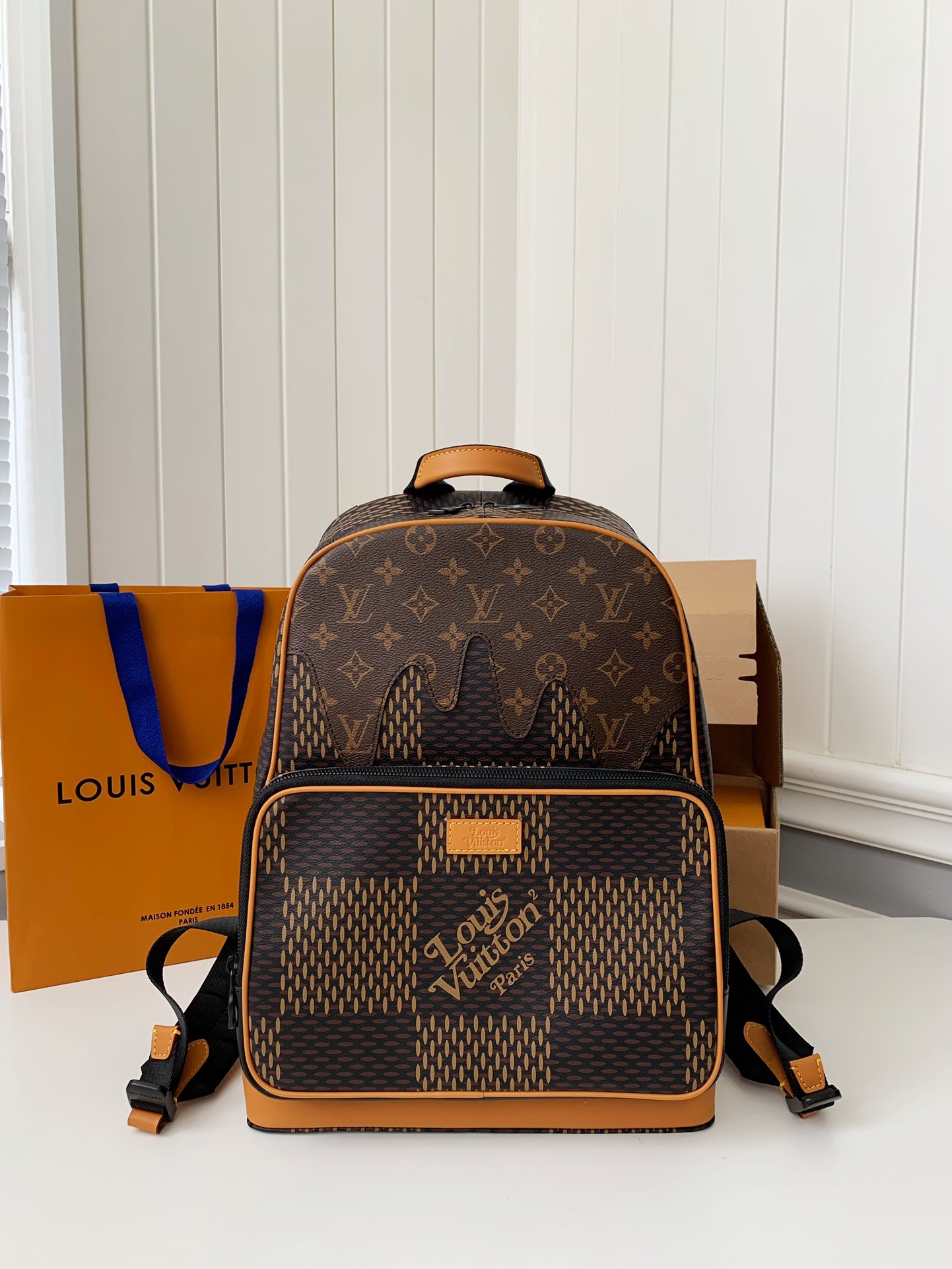 「#462」Lovis Vuitton × NIGO Campus 30*39*13cm