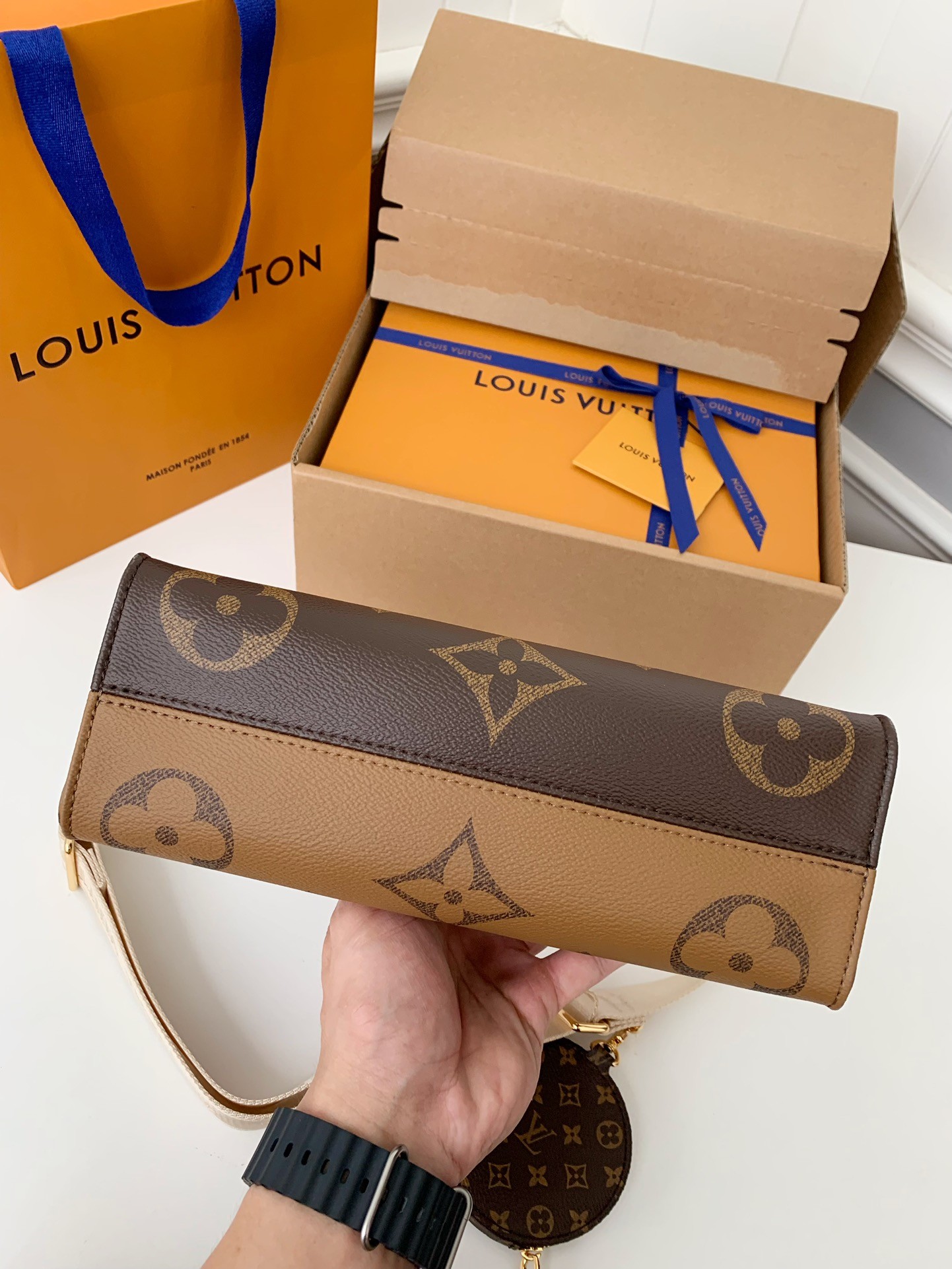 「#457」Lovis Vuitton Onthego Eat-West 25*13*10cm - Image 5