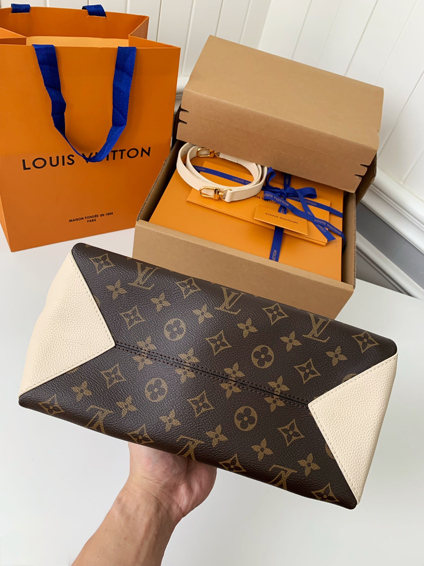 「#496」Lovis Vuitton VENDOME 26*18*15cm - Image 4
