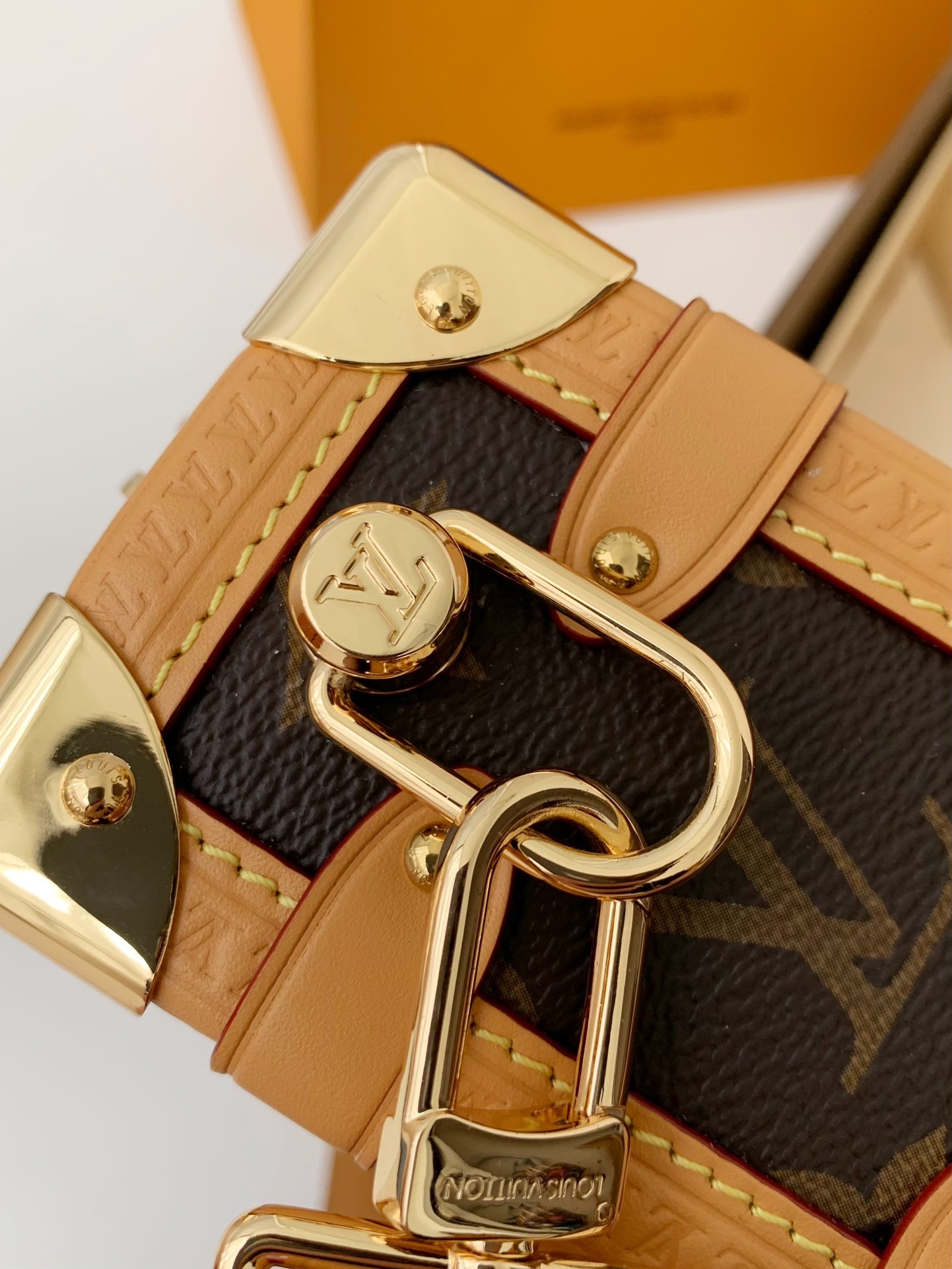 「#497」Lovis Vuitton SIDE TRUNK 18*12.5*8cm - Image 5