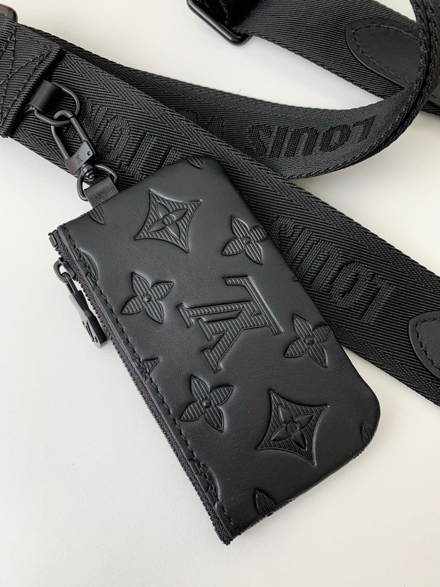 「#501」Lovis Vuitton TRIO 25*18.5*7cm - Image 5