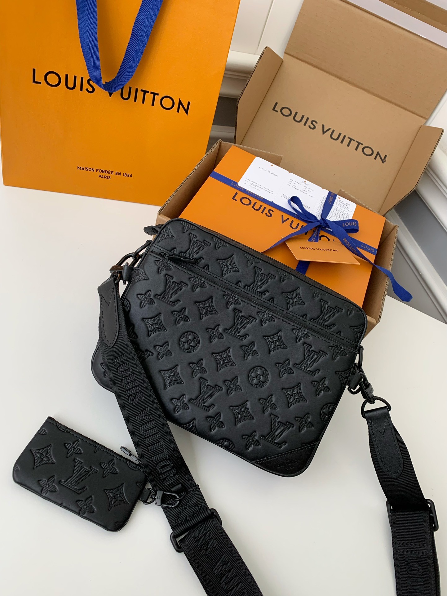 「#501」Lovis Vuitton TRIO 25*18.5*7cm - Image 2