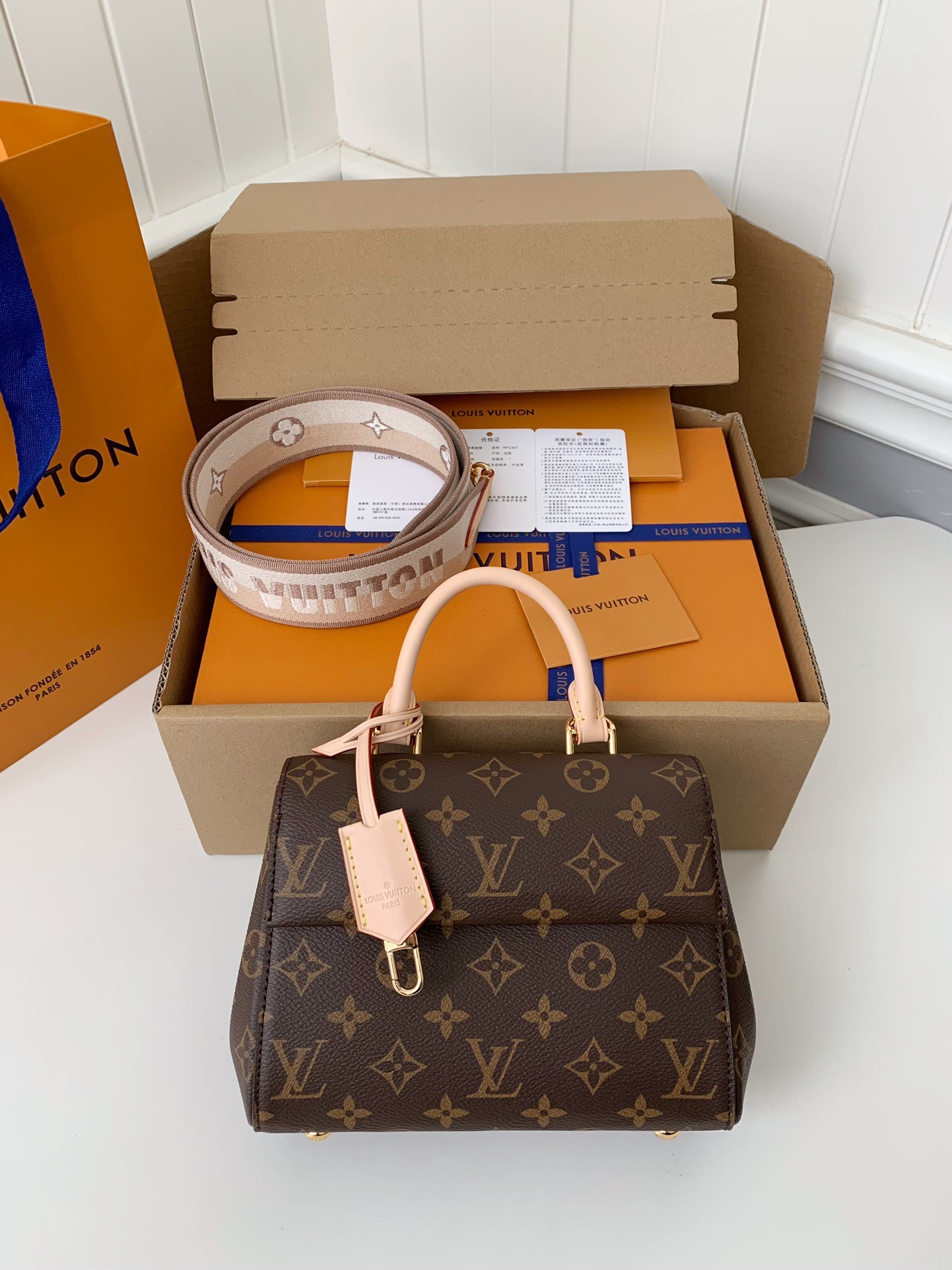 「#510」Lovis Vuitton CLUNY 20*16*7.5cm