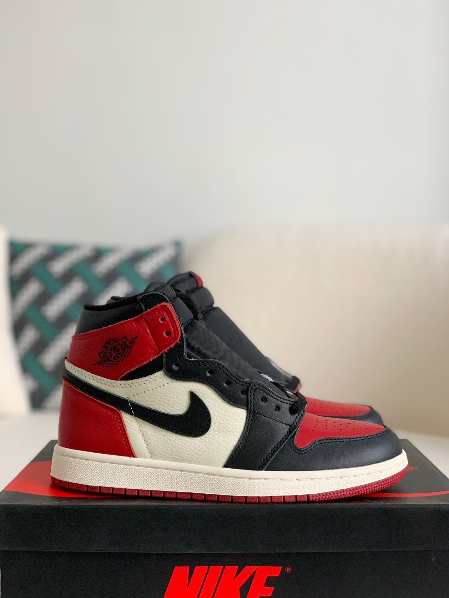 「#515」Air Jordan 1 Retro High OG Bred Toe - Image 2