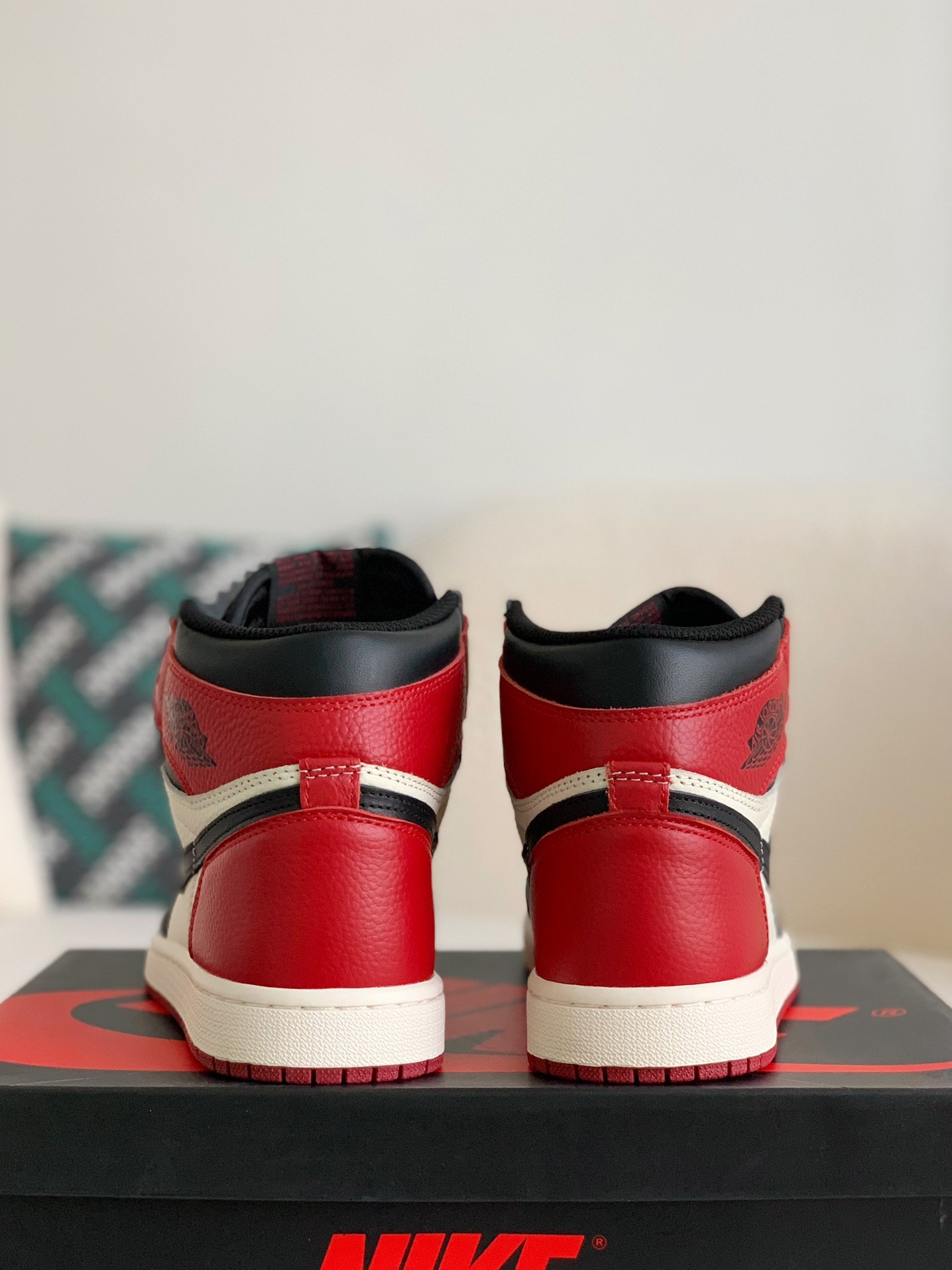 「#515」Air Jordan 1 Retro High OG Bred Toe - Image 5