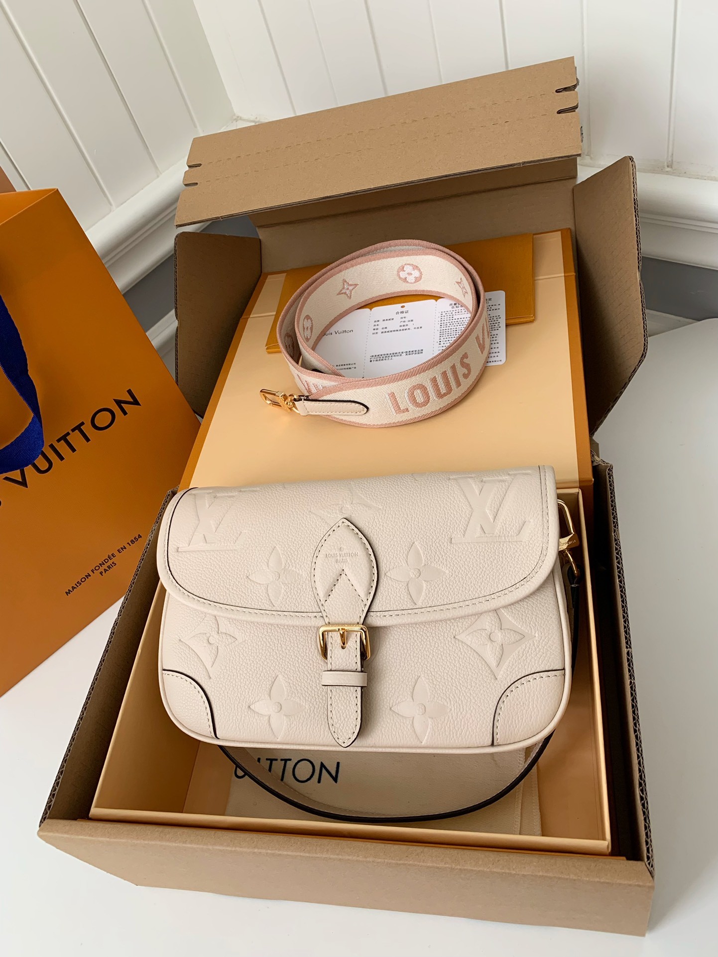 「#520」 Lovis Vuitton DIANE 23*16*8.5cm - Image 2