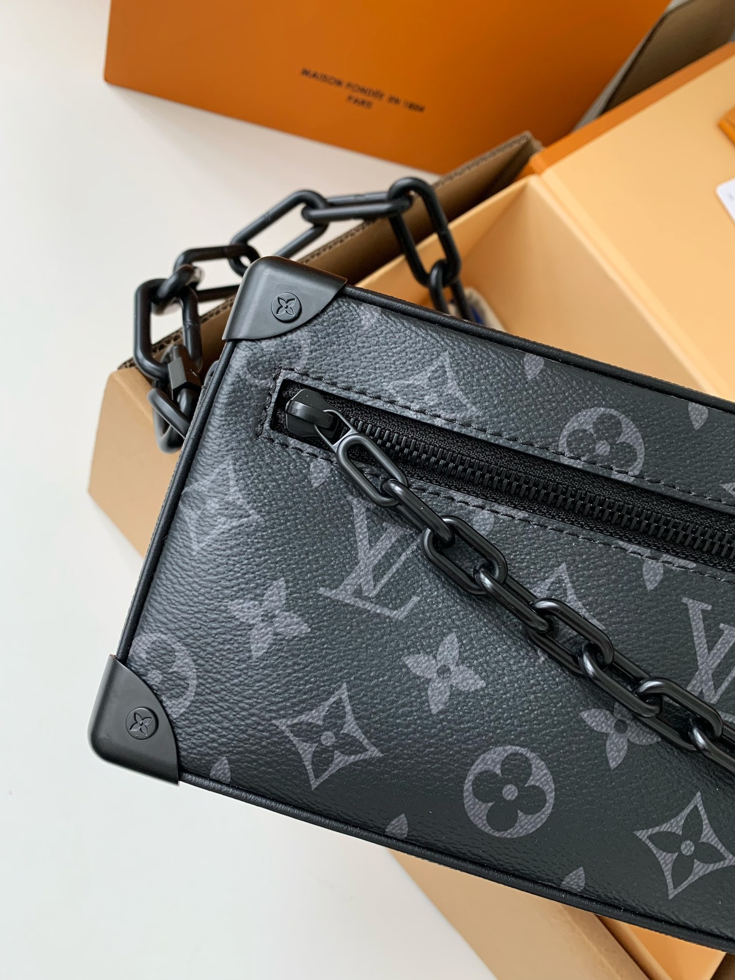「#523」 Lovis Vuitton MINI SOFT TRUNK 18.5*13*8cm - Image 5