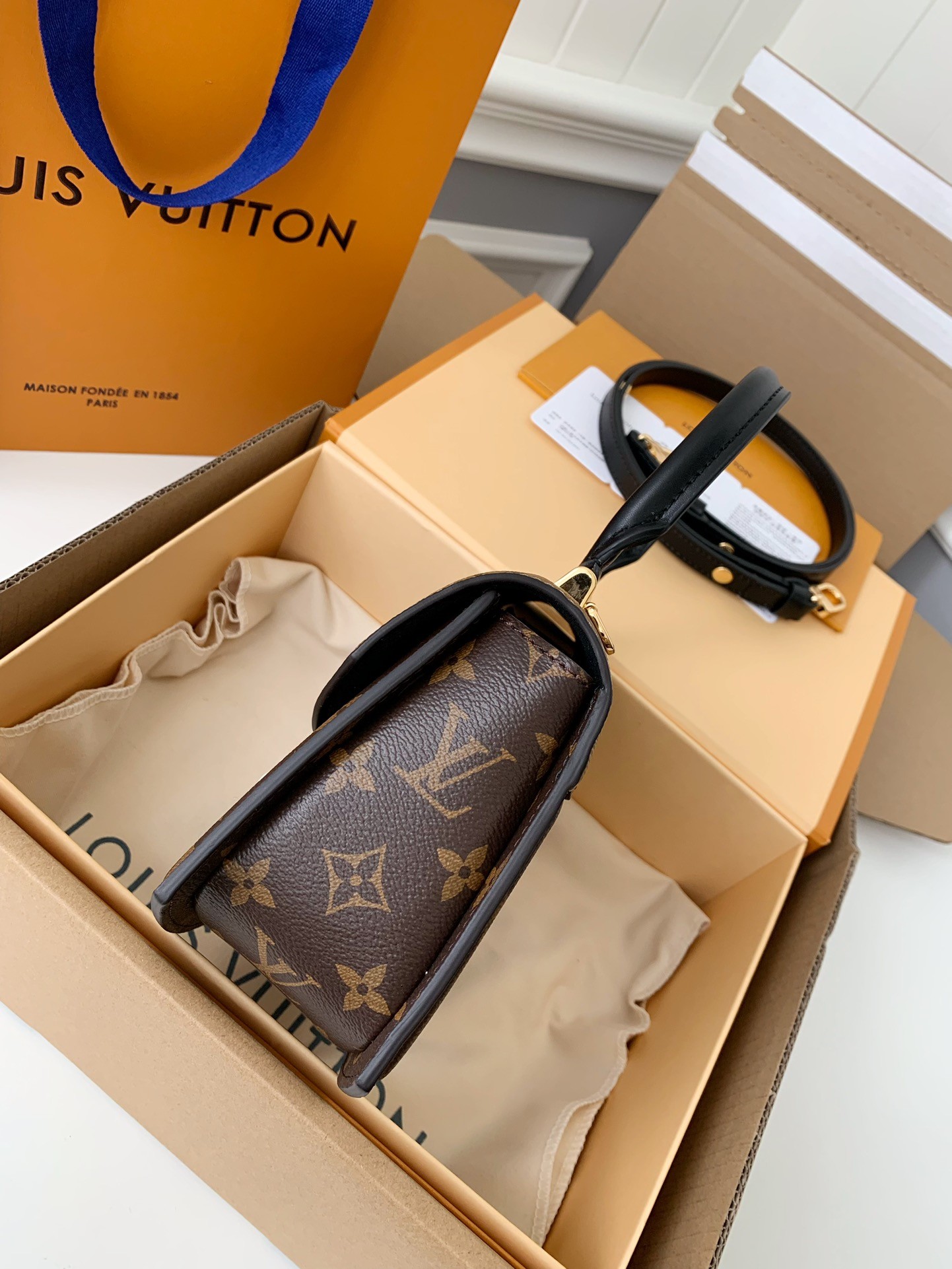 「#526」 Lovis Vuitton S23 M46548 23.5*16.5*8cm - Image 3