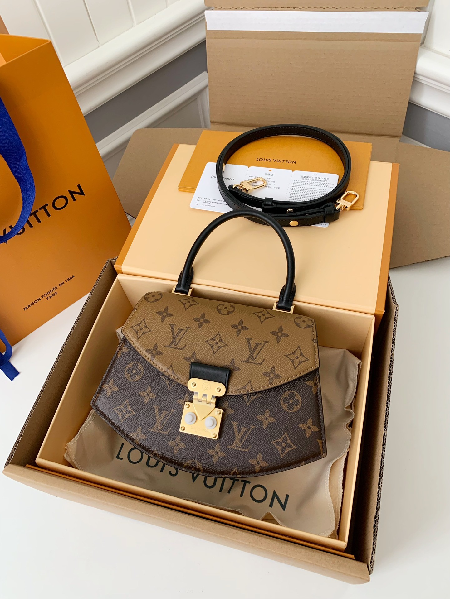 「#526」 Lovis Vuitton S23 M46548 23.5*16.5*8cm